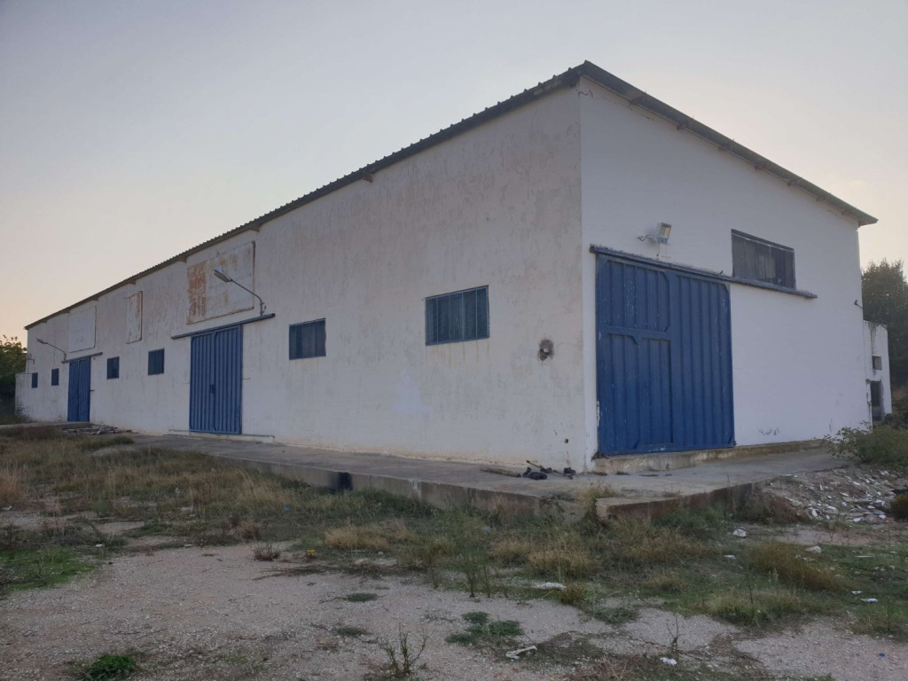Fouchana&nbsp;Naassen&nbsp;Bureaux & Commerces&nbsp;Atelier,Garage&nbsp;D�p�t 500 m � naassen route khlidia