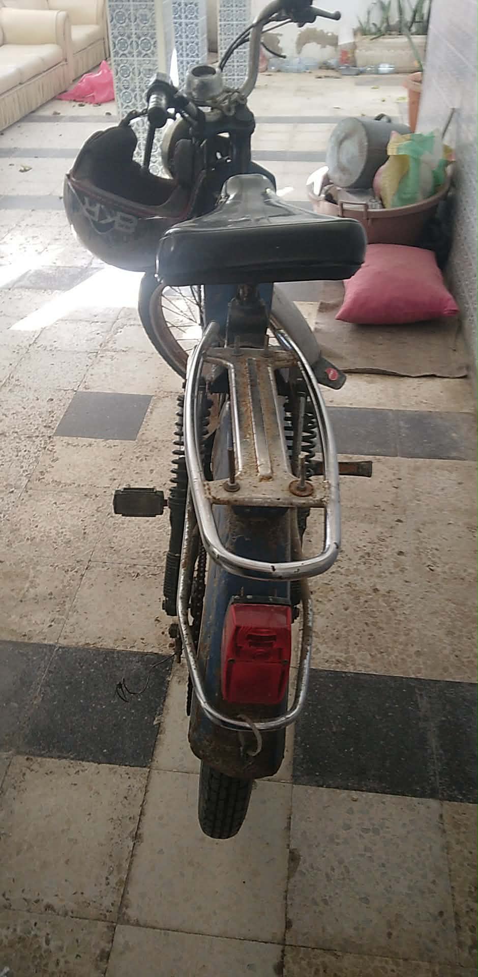 Hammam Chatt&nbsp;Borj Cedria&nbsp;Peugeot&nbsp;Peugeot&nbsp;Peugeot 103 ancien