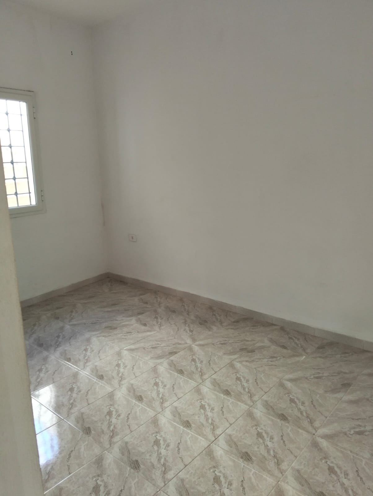 Sidi Hassine&nbsp;Sidi Hassine&nbsp;Location&nbsp;Maisons&nbsp;Maison s3 neuve au 1er �tage