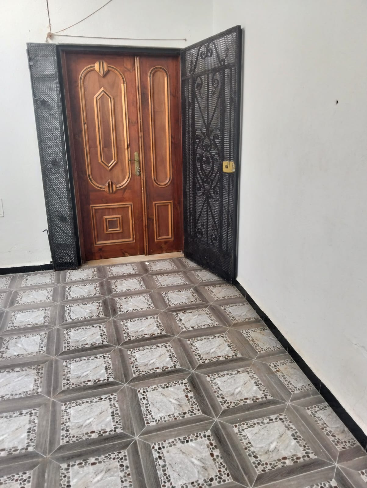 Sidi Hassine&nbsp;Sidi Hassine&nbsp;Location&nbsp;Maisons&nbsp;Maison s3 neuve au 1er �tage
