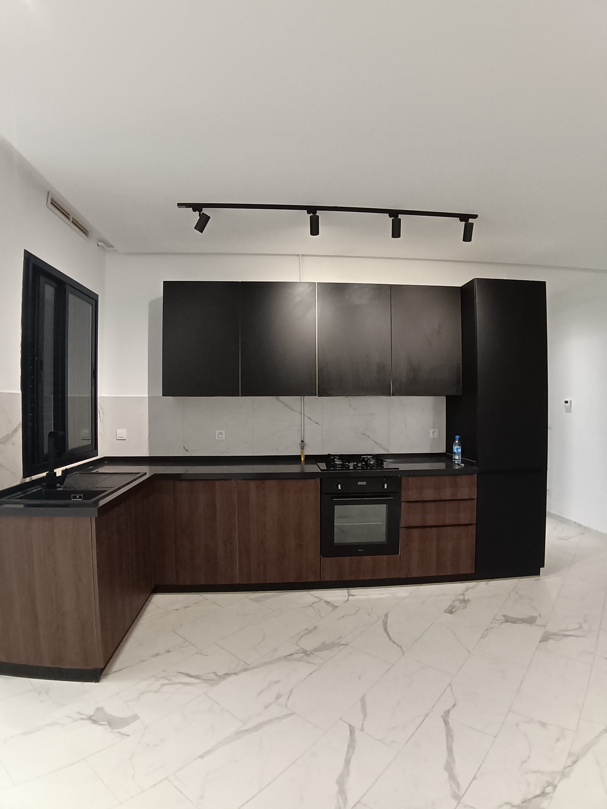 Ain Zaghouan&nbsp;Jardins de Carthage&nbsp;Location&nbsp;Appart. 1 pi�ce&nbsp;Superbe appartement au jardin de carthage