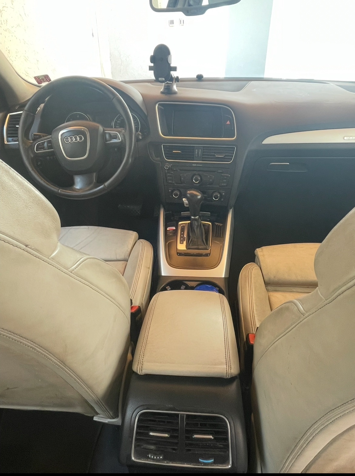 Sousse Riadh&nbsp;Sousse Riadh&nbsp;Audi&nbsp;Q5�&nbsp;Audi q5 quattro 2l diesel 2010 boite auto