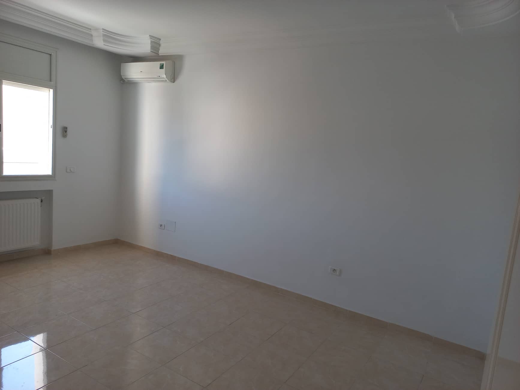 La Marsa&nbsp;El Aouina&nbsp;Location&nbsp;Appart. 3 pi�ces&nbsp;Spacieux s3 pr�s monoprix ain zaghouan nord