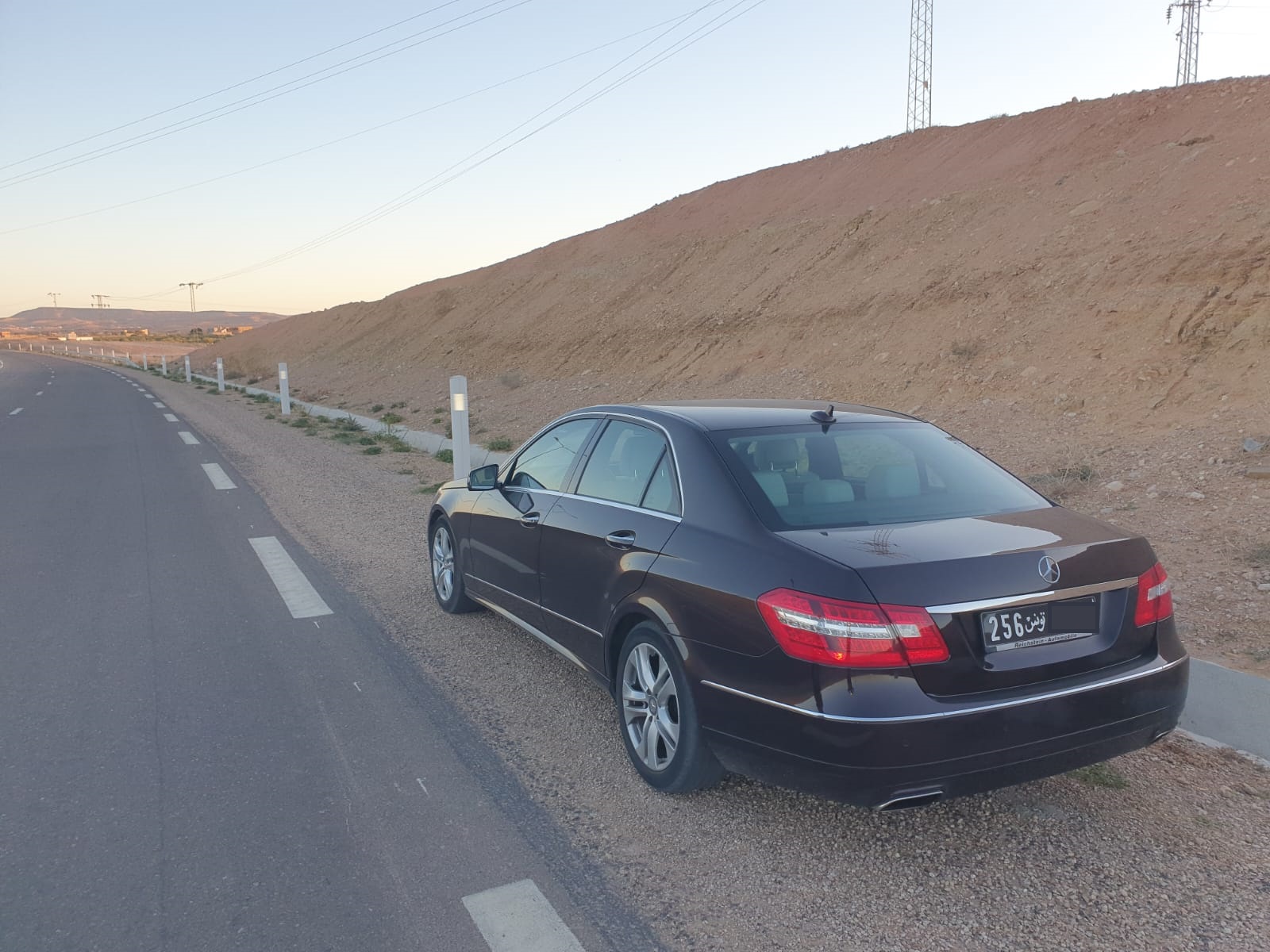 Mercedes&nbsp;220 - Tunisie