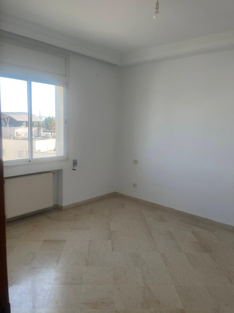 La Marsa&nbsp;Cite Mongi Slim&nbsp;Location&nbsp;Appart. 3 pi�ces&nbsp;Bel appartement au 3�me �tage