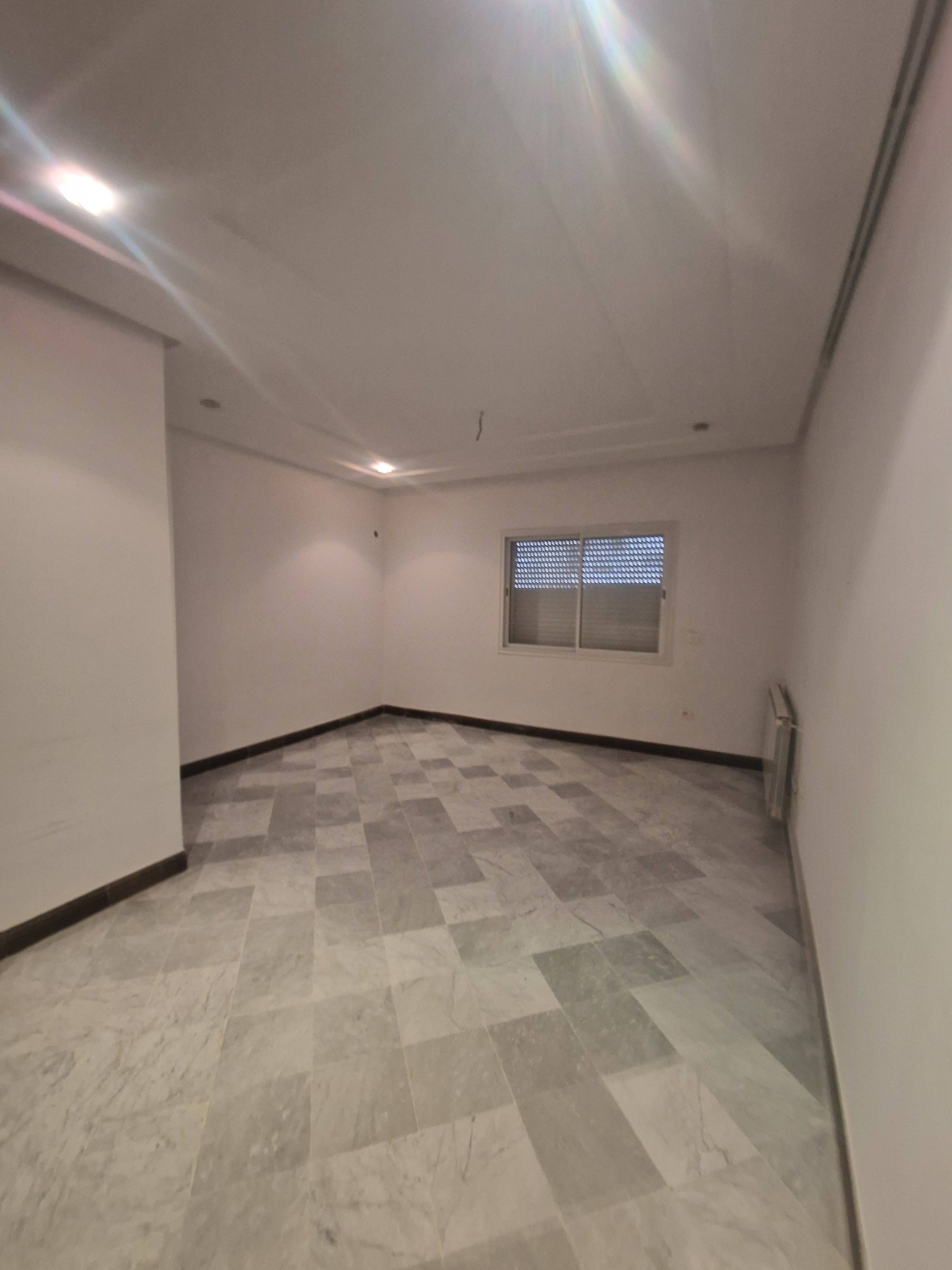 Ariana Ville&nbsp;Cite Ennasr 2&nbsp;Location&nbsp;Appart. 2 pi�ces&nbsp;S1 � el manzeh 9c