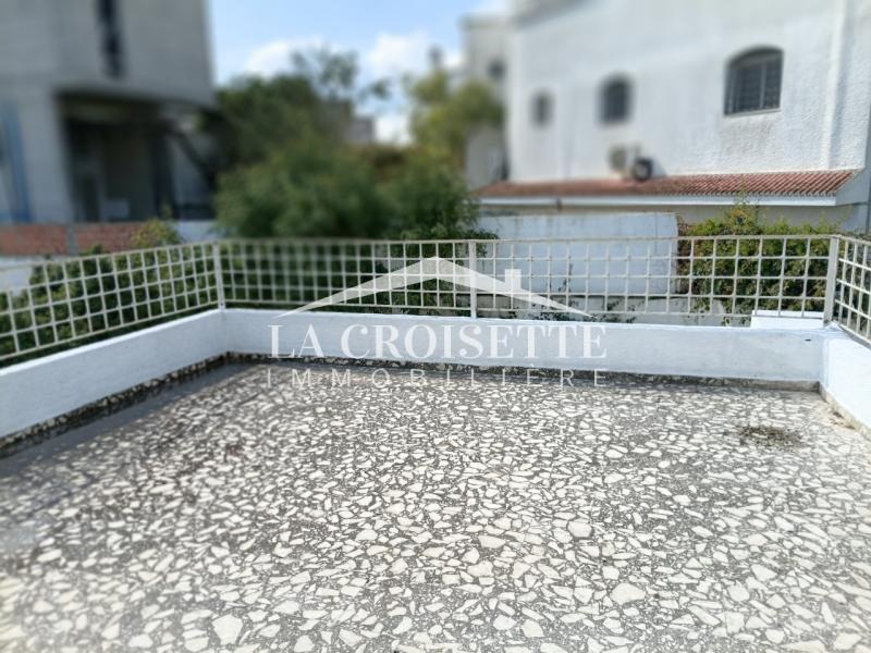 La Marsa&nbsp;Marsa Ennassim&nbsp;Location&nbsp;Appart. 4 pi�ces&nbsp;Villa s4 avec jardin � la marsa mvl0087