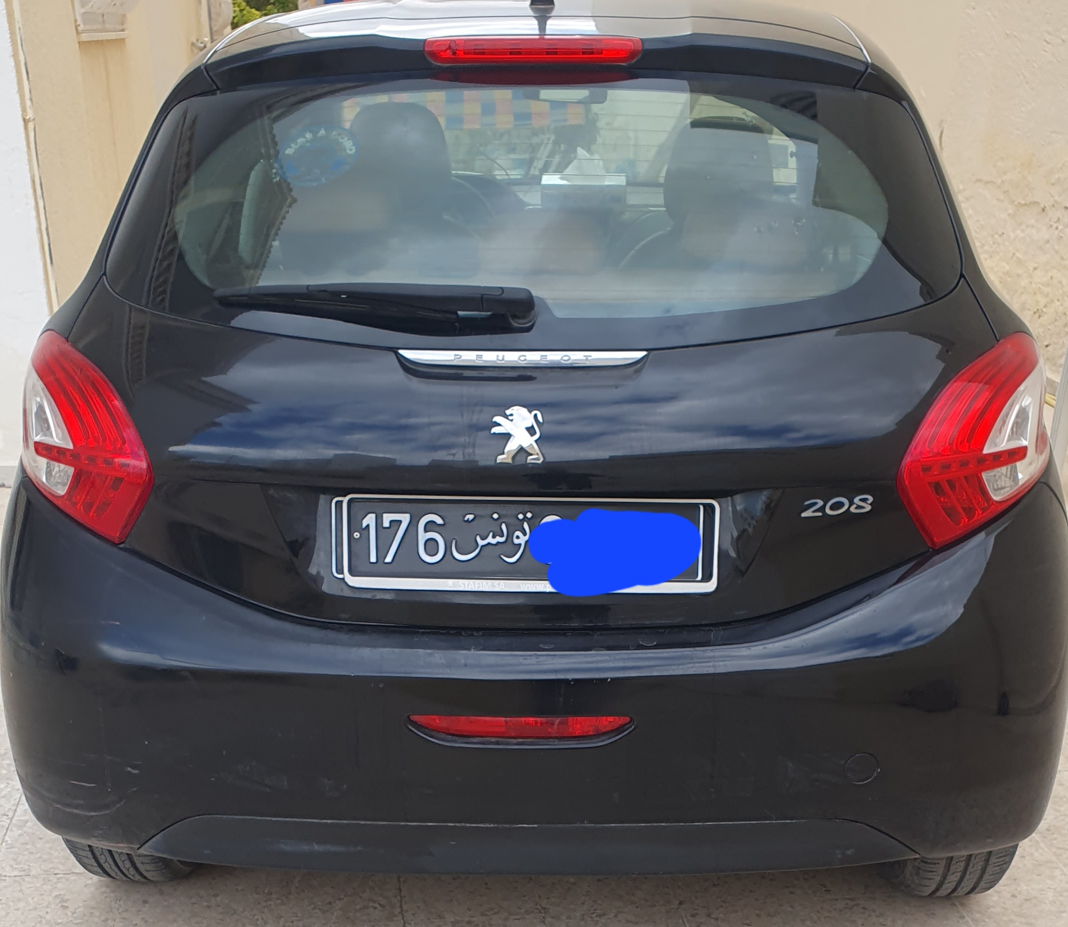 Sousse Jaouhara&nbsp;Khezama Ouest&nbsp;Peugeot&nbsp;208&nbsp;Peugeot 208 tr�s bon etat