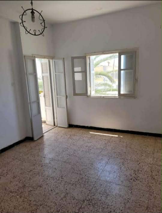 Sfax Ville&nbsp;Sfax&nbsp;Vente&nbsp;Appart. 4 pi�ces&nbsp;Appartement cit� jardin