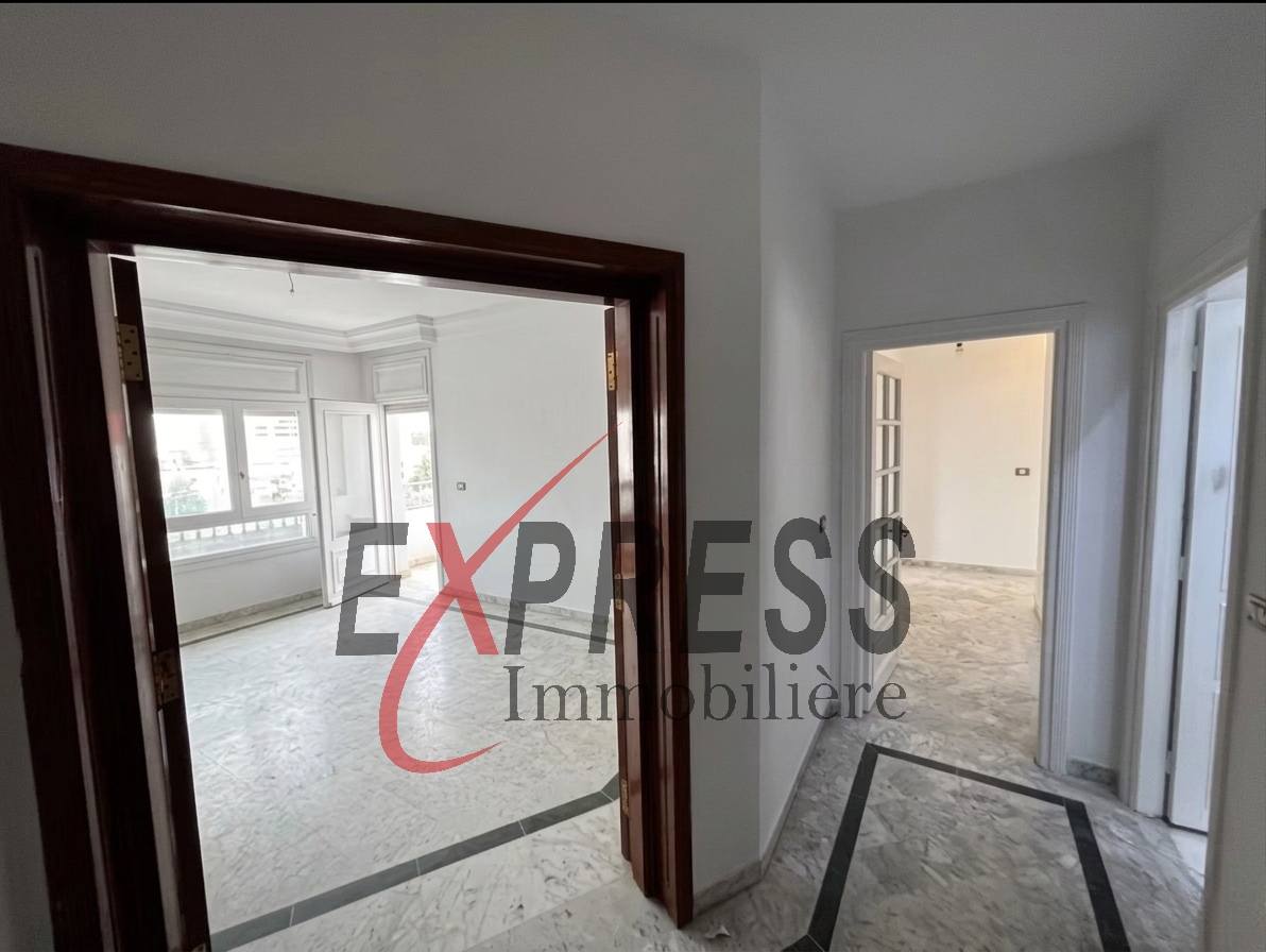 Ariana Ville&nbsp;Cite Ennasr 1&nbsp;Location&nbsp;Appart. 4 pi�ces&nbsp;Appart s3 avec cellier et place parking