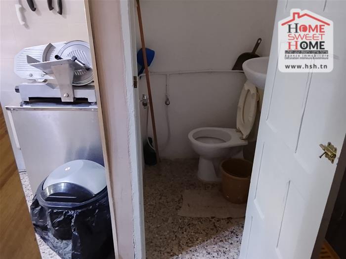 El Kram&nbsp;Le Kram&nbsp;Bureaux & Commerces&nbsp;G�rance libre&nbsp;G�rance libre voliara au kram