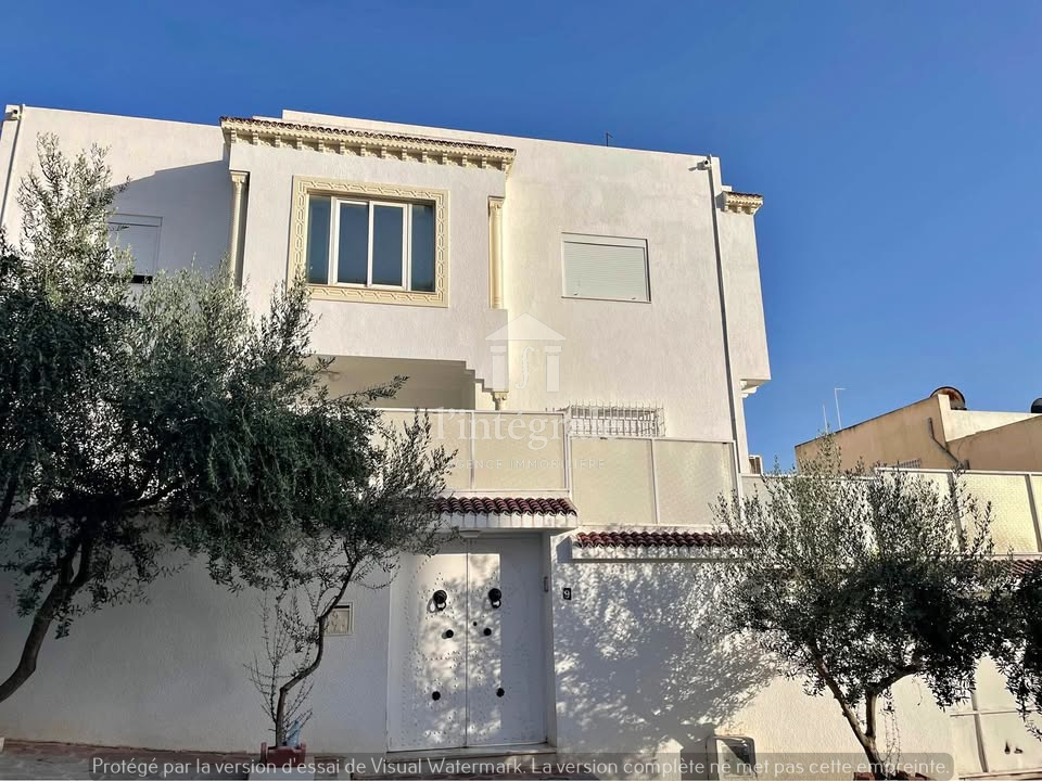 Ariana Ville&nbsp;Cite Ennasr 2&nbsp;Vente&nbsp;Maisons&nbsp;Belle villa 3 niveaux