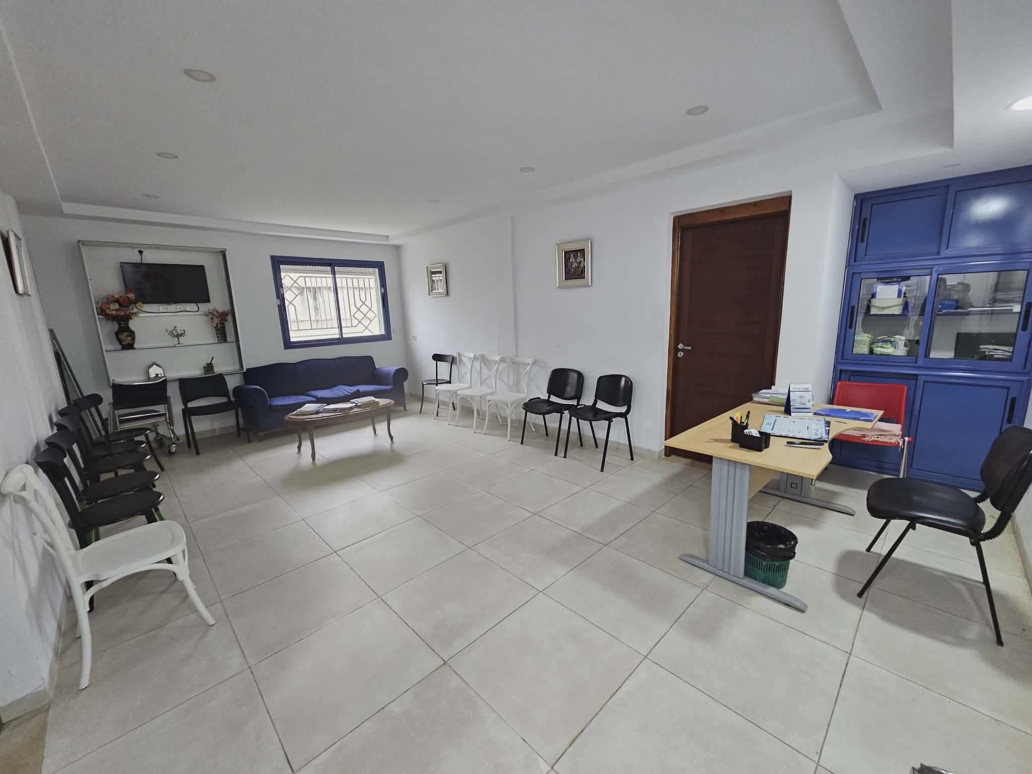 Ariana Ville&nbsp;Cite Ennasr 2&nbsp;Bureaux & Commerces&nbsp;Bureau&nbsp;Cabinet medical 1000d � ennasr 2