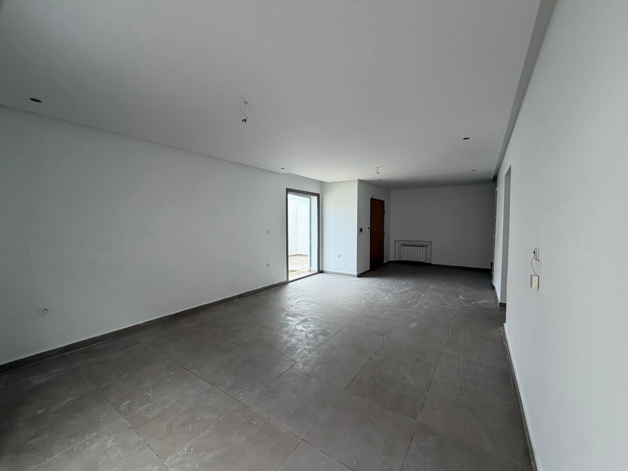 Ariana Ville&nbsp;Riadh Landlous&nbsp;Location&nbsp;Maisons&nbsp;Triplex 3000 d riadh el andalous