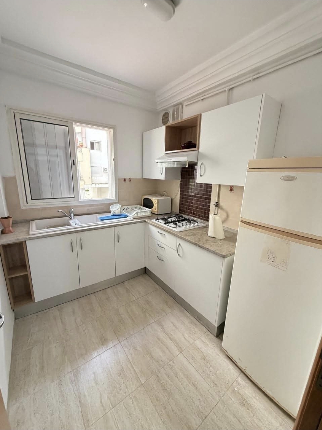 La Marsa&nbsp;El Aouina&nbsp;Location&nbsp;Appart. 2 pi�ces&nbsp;S plus 1 meubl� cit� el wahat aouina