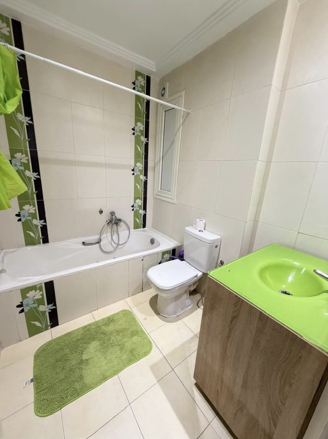 La Marsa&nbsp;El Aouina&nbsp;Location&nbsp;Appart. 2 pi�ces&nbsp;S plus 1 meubl� cit� el wahat aouina