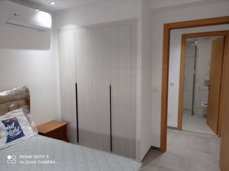 Ariana Ville&nbsp;Cite Ennasr 2&nbsp;Location&nbsp;Appart. 1 pi�ce&nbsp;Ennasr 2  s 1 meubl� avec place parking et jardin