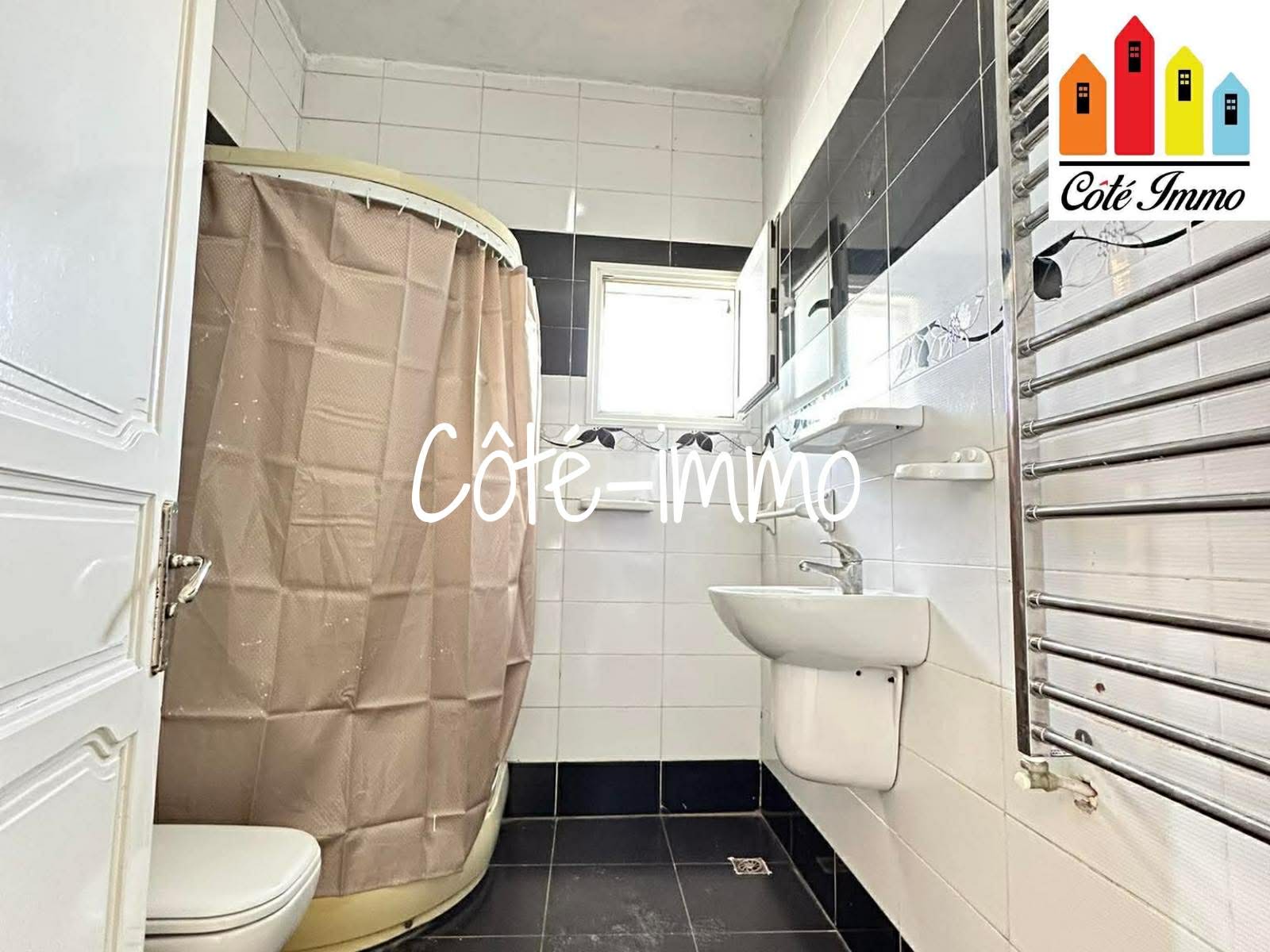 Bou Mhel El Bassatine&nbsp;Bou Mhel&nbsp;Location&nbsp;Appart. 3 pi�ces&nbsp;�tage de villa s3 � boumhal