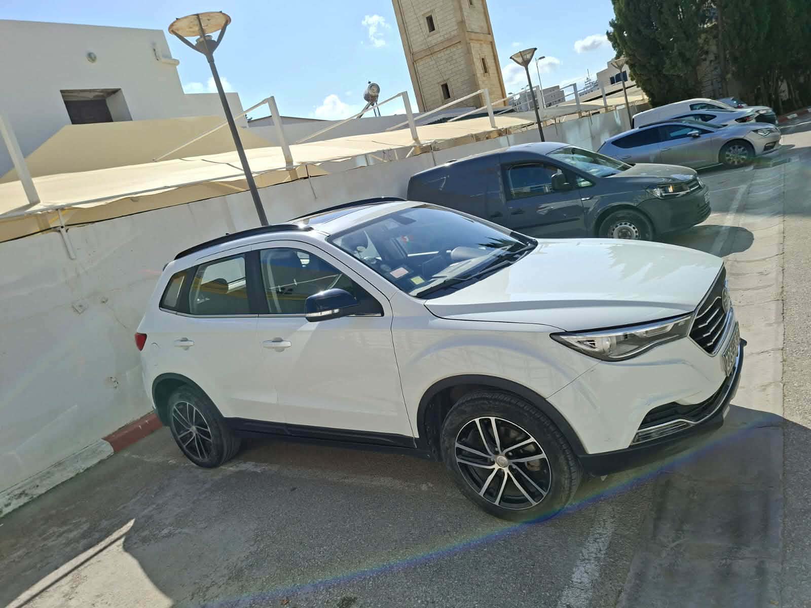 Le Bardo&nbsp;Le Bardo&nbsp;Autre Marque&nbsp;Autre Mod�le&nbsp;Faw besturn x40 mod�le 2021