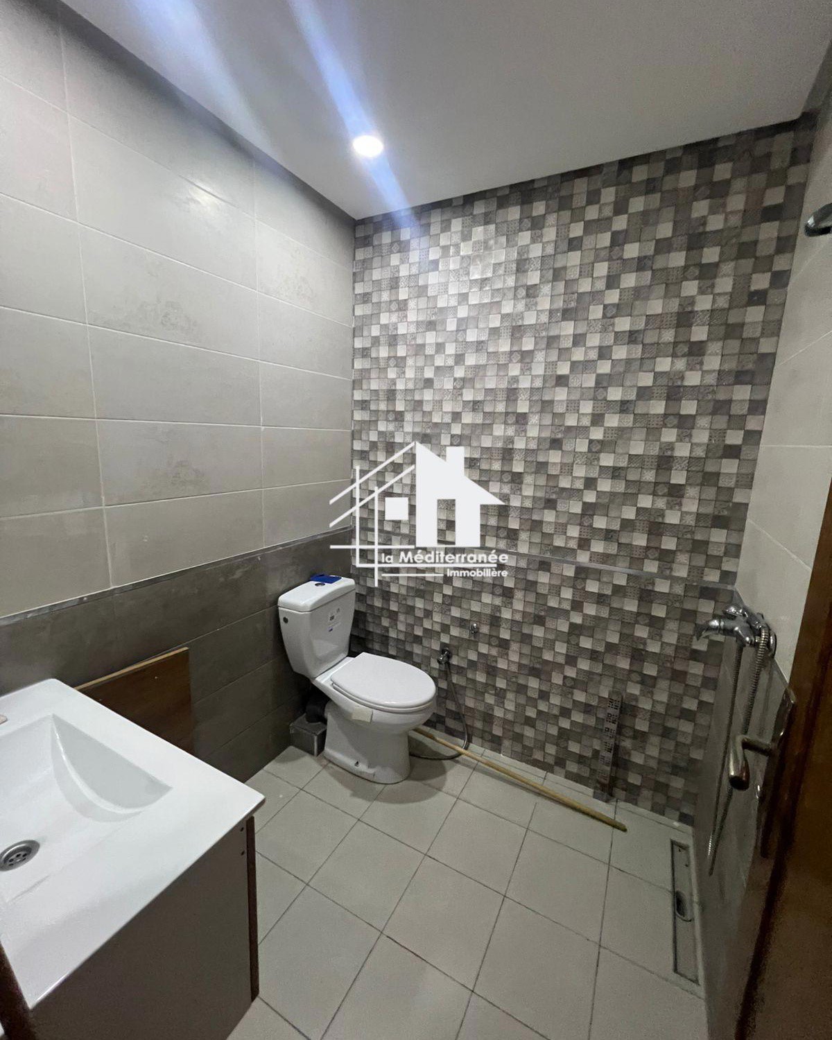 Le Bardo&nbsp;Khaznadar&nbsp;Location&nbsp;Appart. 3 pi�ces&nbsp;Appartement s2 situ� au 2�me �tage sans ascenseur