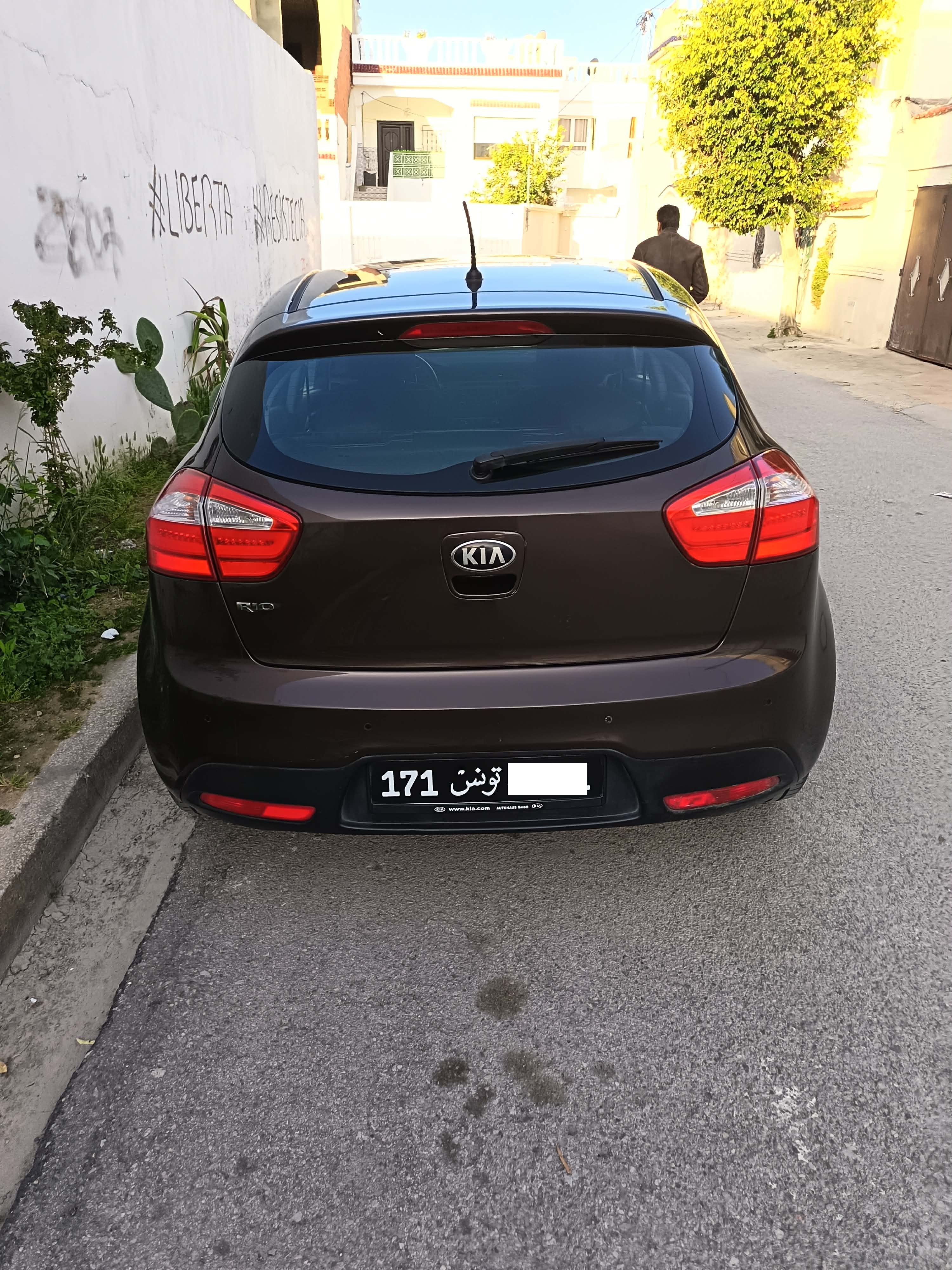 Ariana Ville&nbsp;Ariana&nbsp;Kia&nbsp;Rio&nbsp;Kia rio 3 en parfaite etat