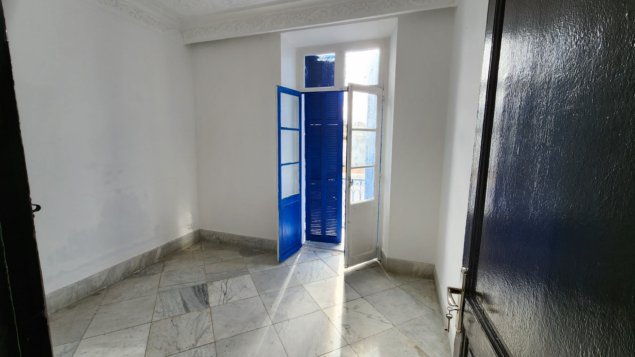 Bab Bhar&nbsp;Bab El Jazira&nbsp;Location&nbsp;Appart. 3 pi�ces&nbsp;Appartement s3 tunis centre ville