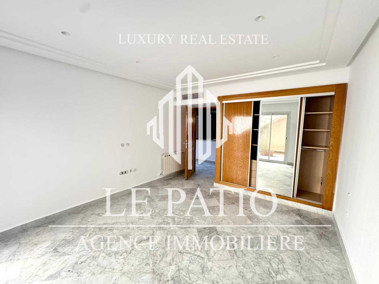 La Marsa&nbsp;Marsa Ennassim&nbsp;Location&nbsp;Duplex&nbsp;Duplex s5 avec jardin et piscine a la marsa