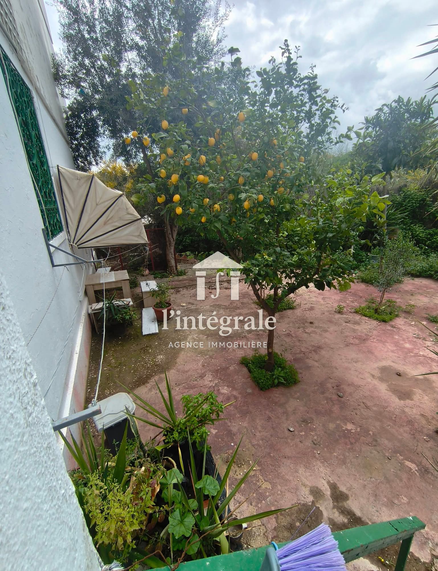 El Menzah&nbsp;El Menzah 1&nbsp;Location&nbsp;Appart. 4 pi�ces&nbsp;Superbe s3 meubl�  avec jardin privatif