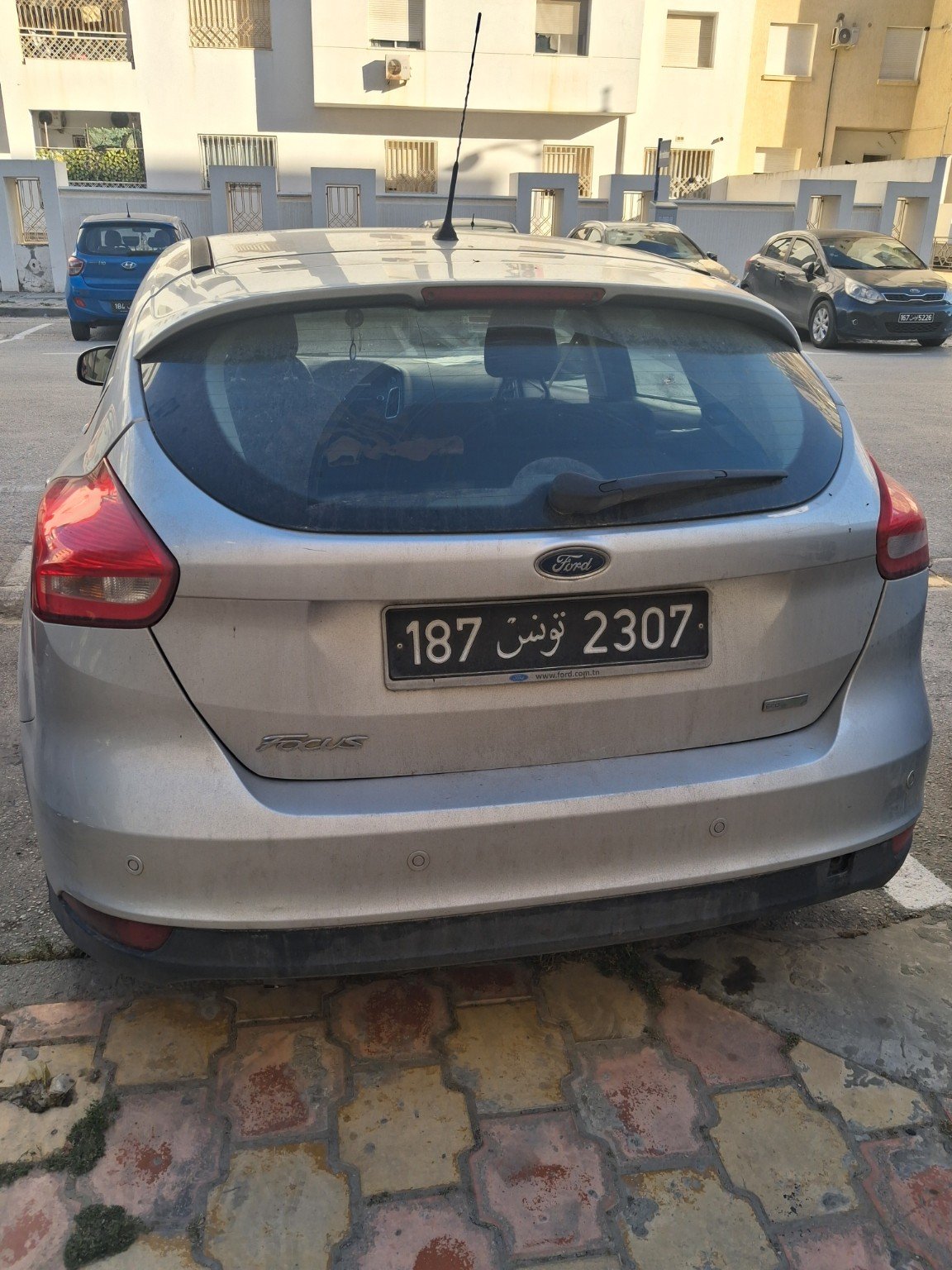 Mnihla&nbsp;Jardins d'el Menzah&nbsp;Ford&nbsp;Focus&nbsp;Ford focus en bon �tat premi�re main ann�e 2016