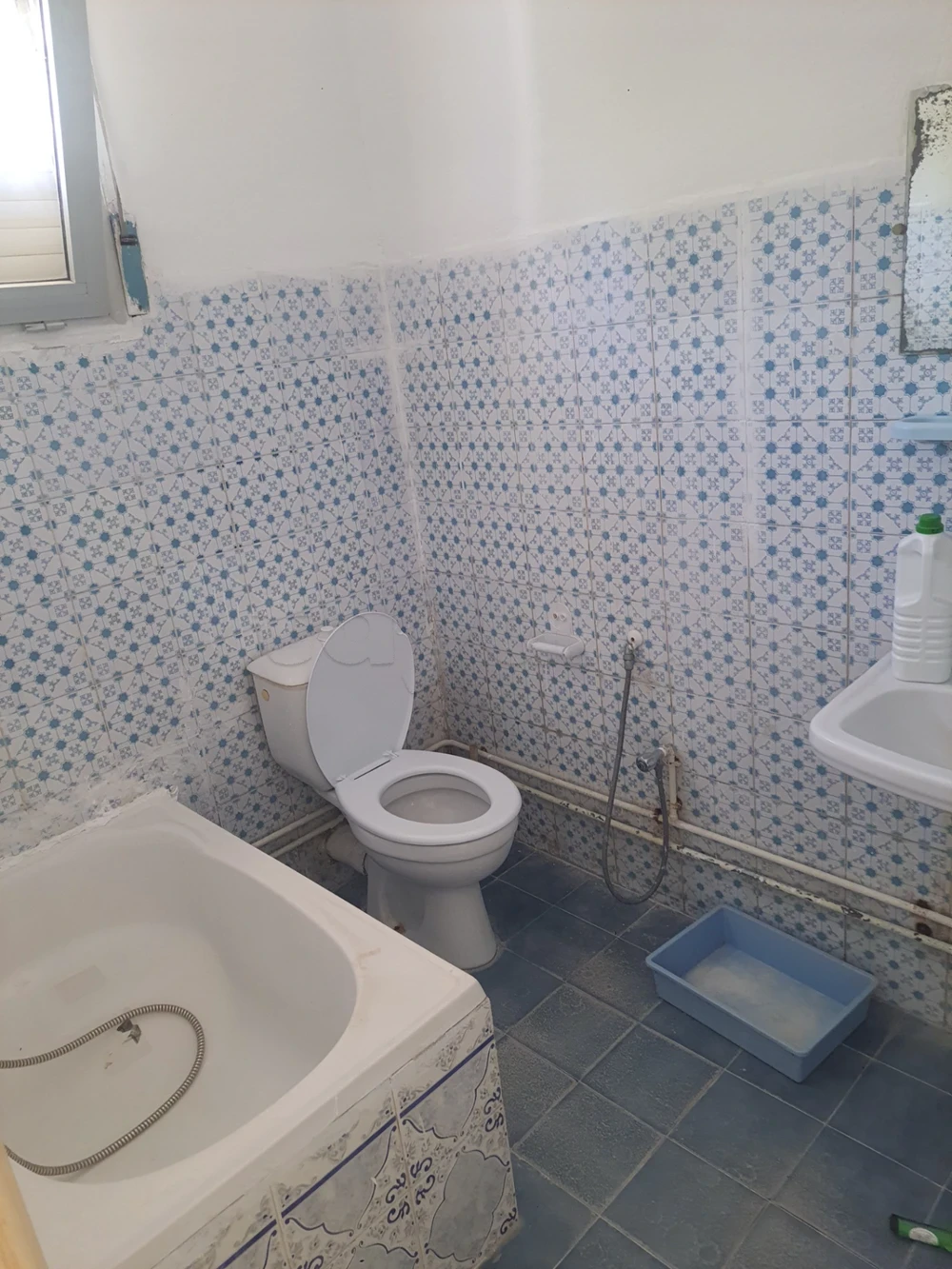 El Menzah&nbsp;El Manar 1&nbsp;Location&nbsp;Appart. 2 pi�ces&nbsp;S1 meubl� manar1 1er �tage