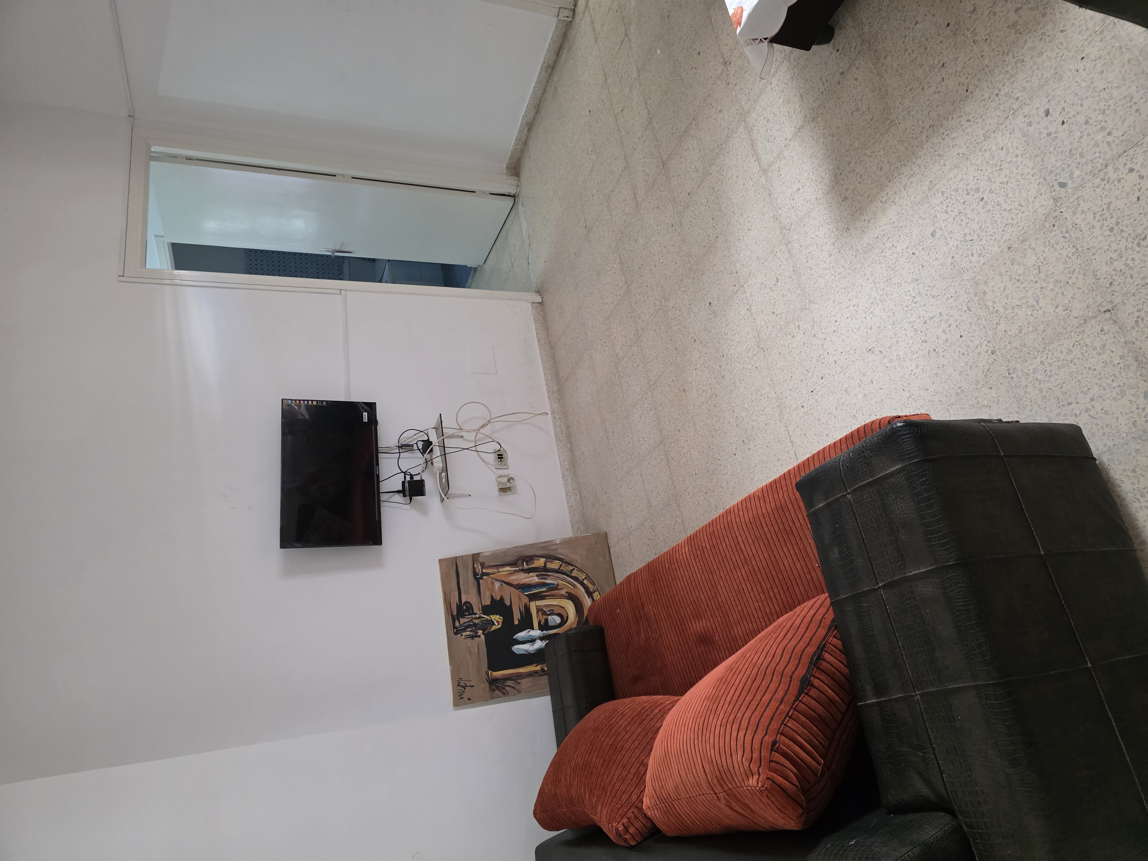 El Menzah&nbsp;El Manar 1&nbsp;Location&nbsp;Appart. 2 pi�ces&nbsp;S1 meubl� rez de chauss�e manar1