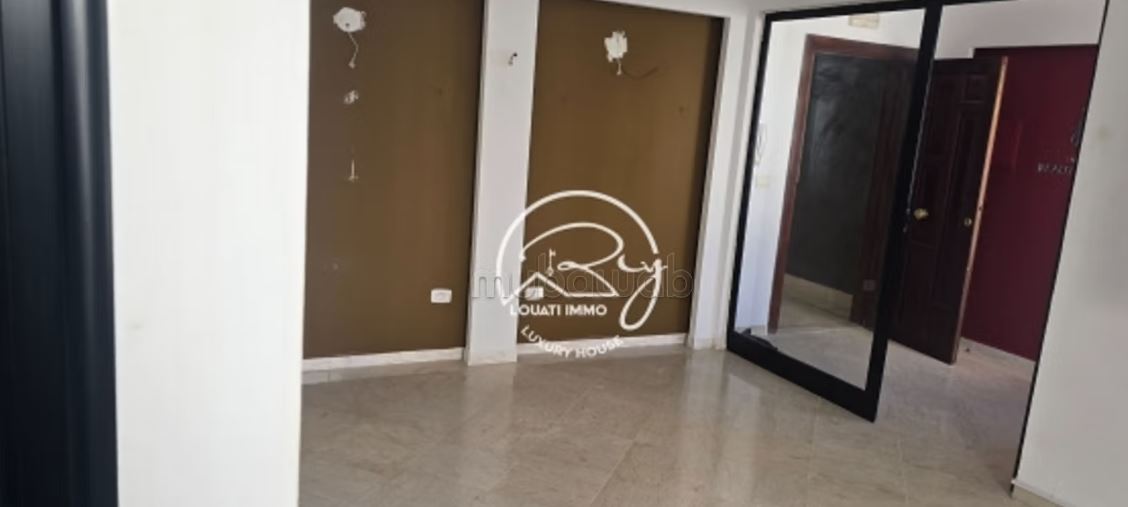 La Marsa&nbsp;Berge Du Lac&nbsp;Location&nbsp;Surfaces&nbsp;Apprt bureautique ou esth�tique � lac 2