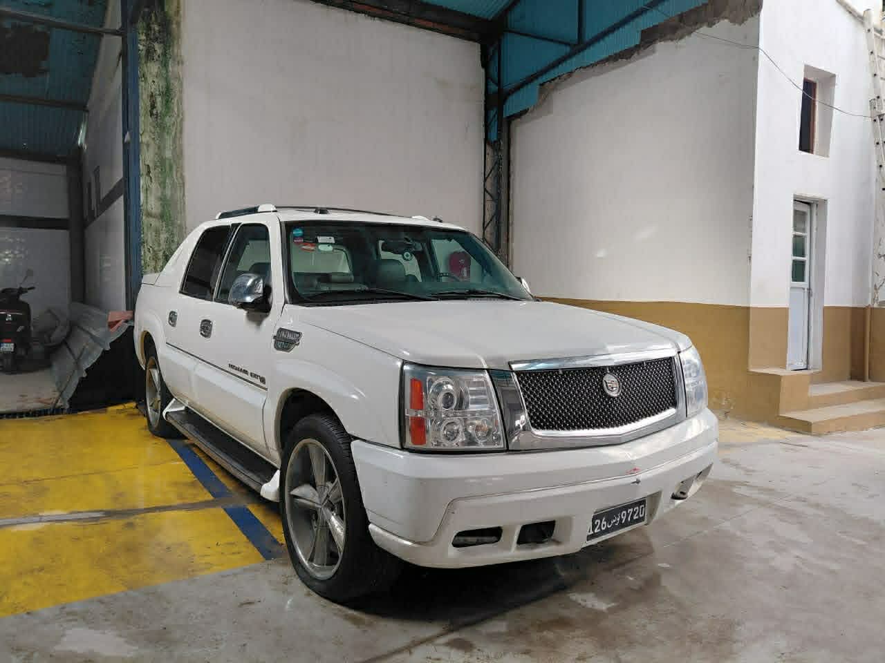 Bab Souika&nbsp;Bab Souika&nbsp;Cadillac&nbsp;Escalade&nbsp;Cadillac escalade  essence gaz vignete agricol 35d