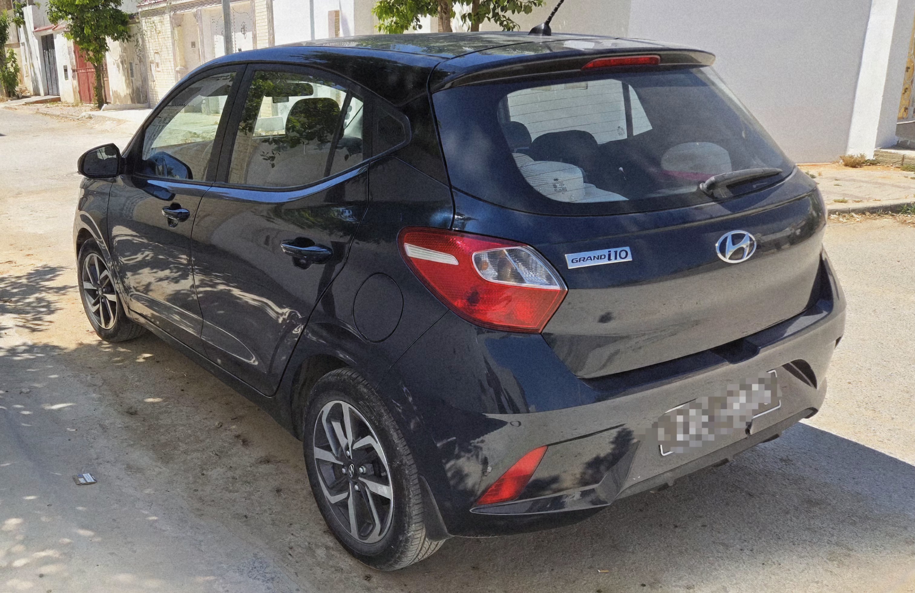 Oued Ellil&nbsp;Oued Ellil&nbsp;Hyundai&nbsp;Autre Mod�le&nbsp;Hyundai grand i10 avec 31 000 km en excellent �tat
