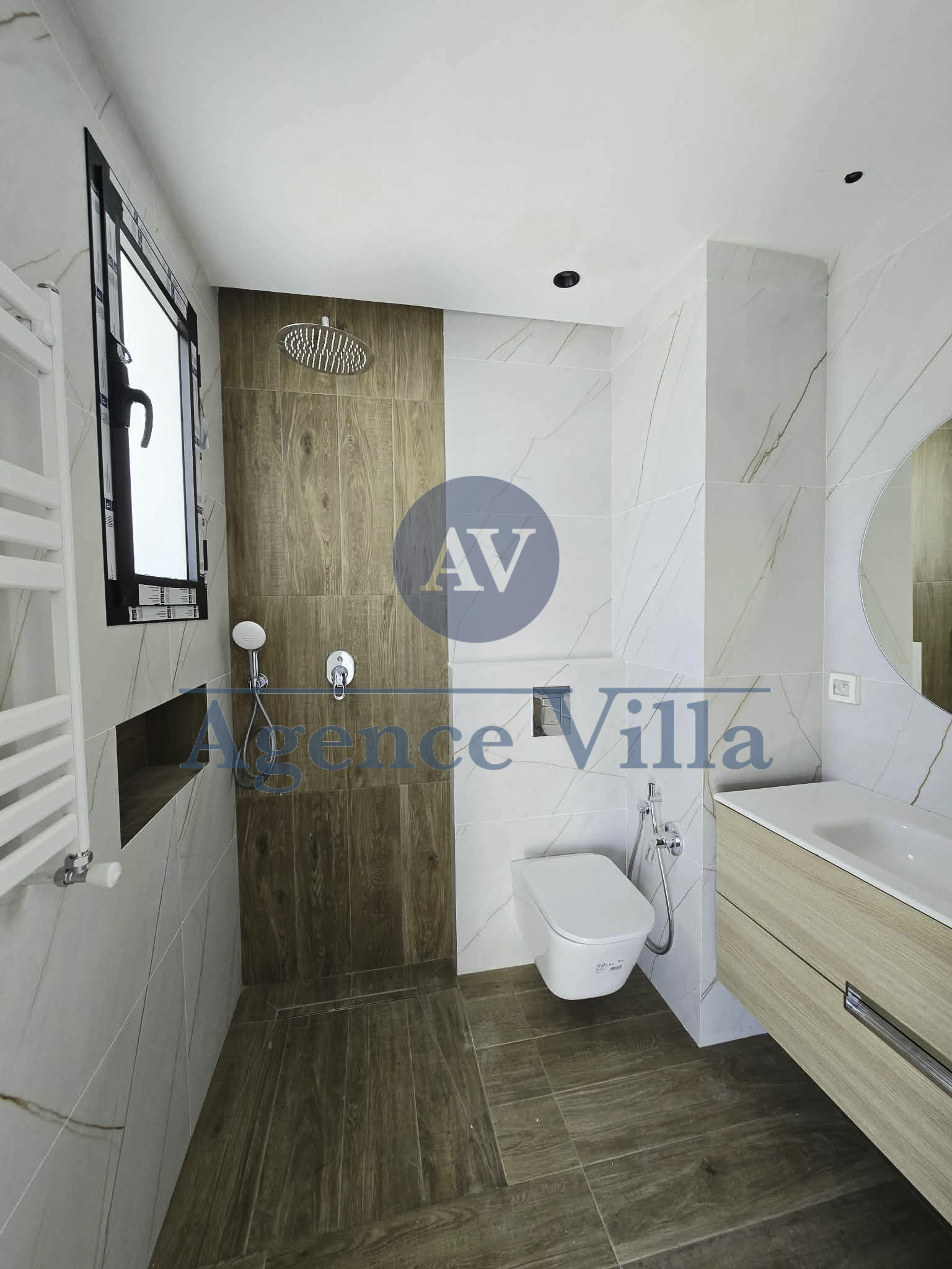 La Soukra&nbsp;La Soukra&nbsp;Vente&nbsp;Maisons&nbsp;Deux villas jumel�es avec jardin et piscine
