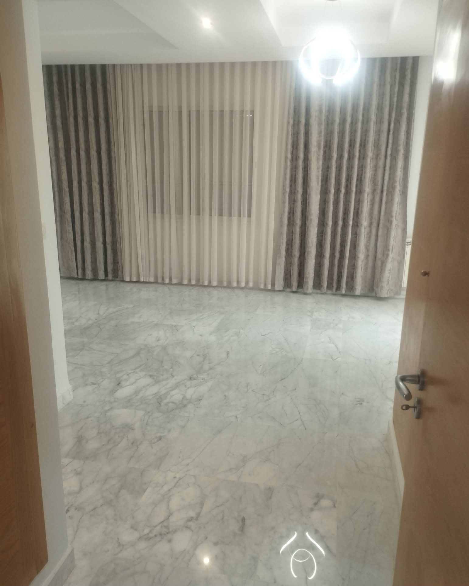 La Marsa&nbsp;Berge Du Lac&nbsp;Location&nbsp;Appart. 4 pi�ces&nbsp;Appartement s plus 3 avec grande terrasse au lac 2