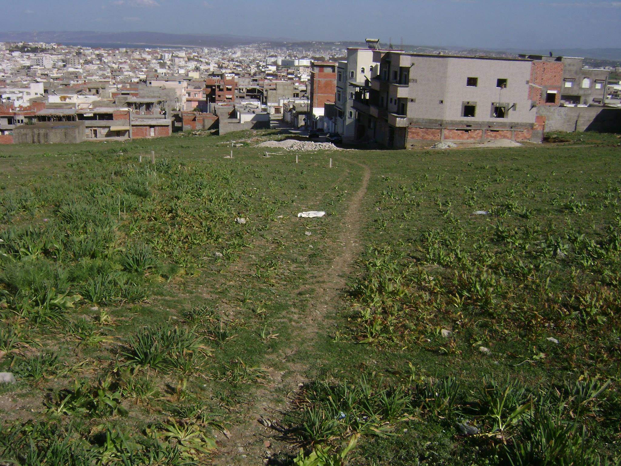 Bizerte Nord&nbsp;Bizerte&nbsp;Terrain&nbsp;Terrain nu&nbsp;Un terrain � cit� el waha  bizerte