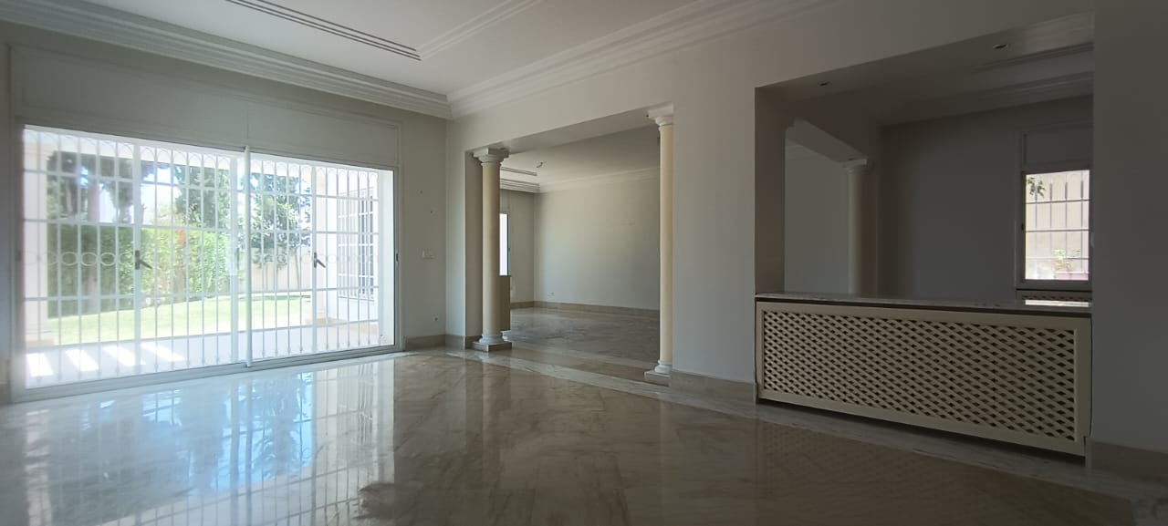 El Menzah&nbsp;Mutuelle Ville&nbsp;Location&nbsp;Maisons&nbsp;Villa avec un grand jardin � notre dame