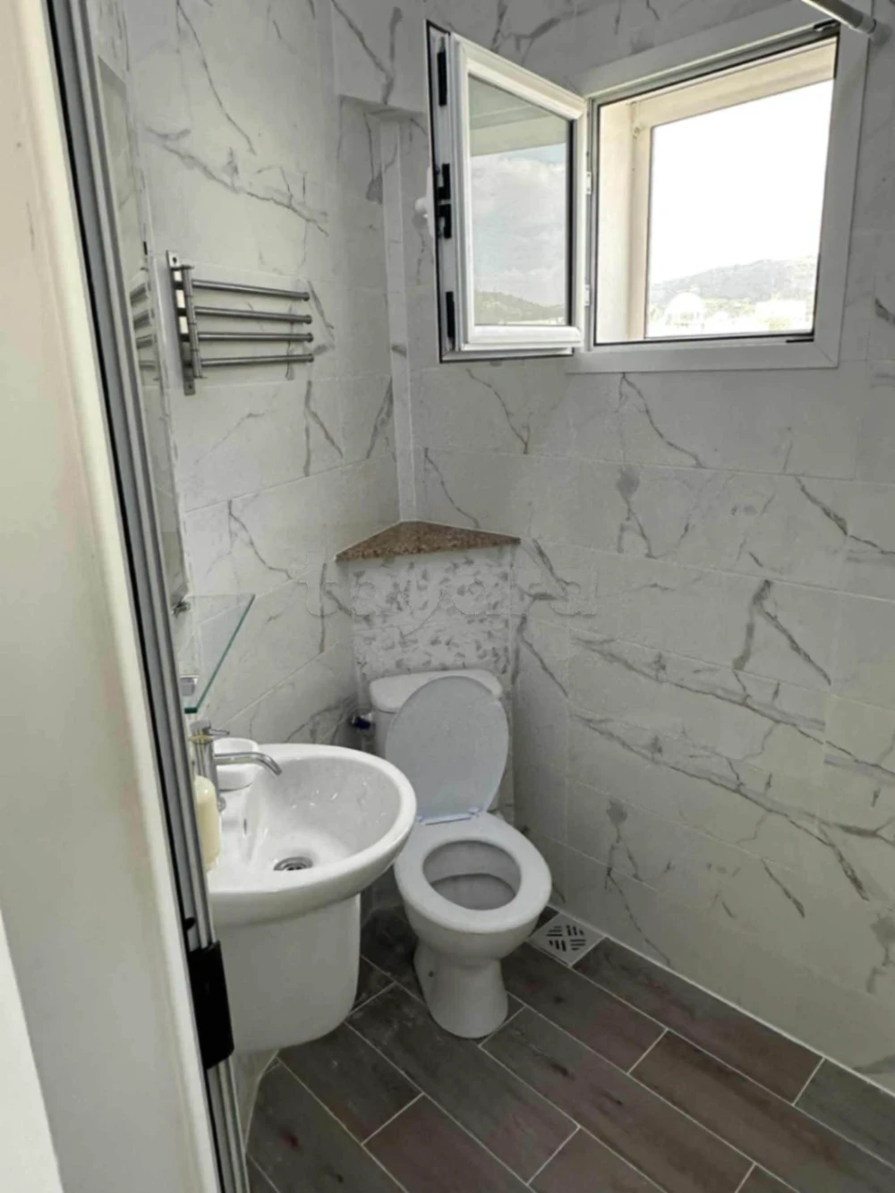Raoued&nbsp;Cite El Ghazala 1&nbsp;Location&nbsp;Appart. 1 pi�ce&nbsp;Beau studio centre l a gazelle