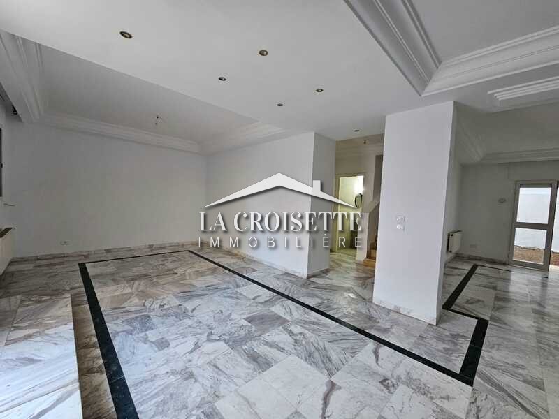 La Marsa&nbsp;Cite El Moustakbel (La Marsa)&nbsp;Location&nbsp;Maisons&nbsp;Triplex s5 vide ou meubl� � la marsa mtrl0087