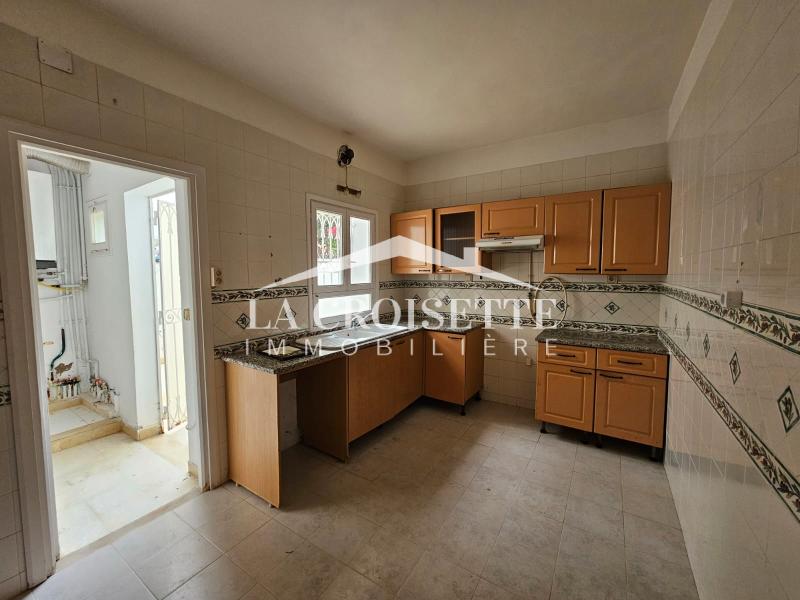 La Marsa&nbsp;Cite Des Juges 2&nbsp;Location&nbsp;Duplex&nbsp;Duplex s3 avec jardin � la marsa mdl0650