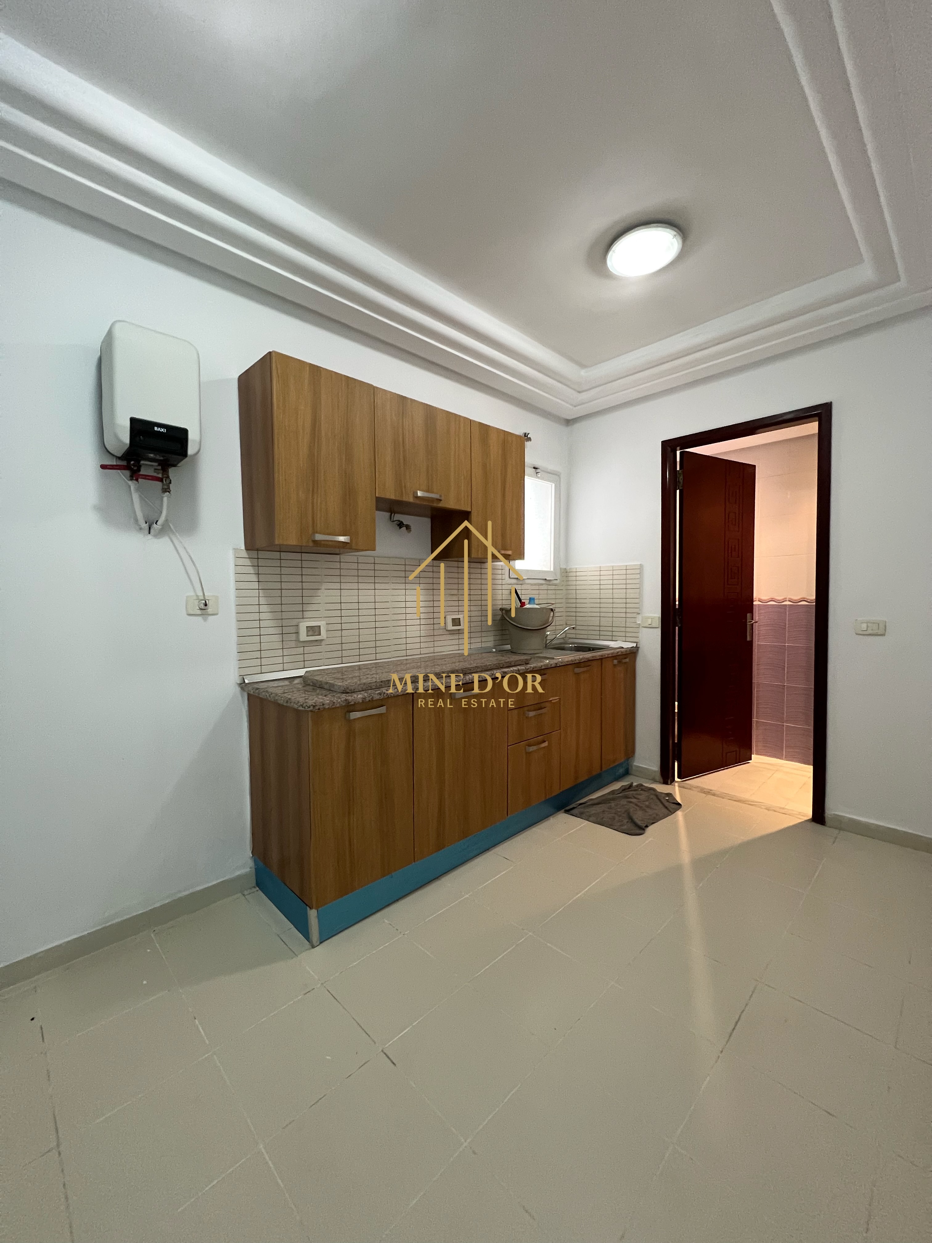 Bab Bhar&nbsp;Montplaisir&nbsp;Bureaux & Commerces&nbsp;Bureau&nbsp;Bureau spacieux 172m � montplaisir
