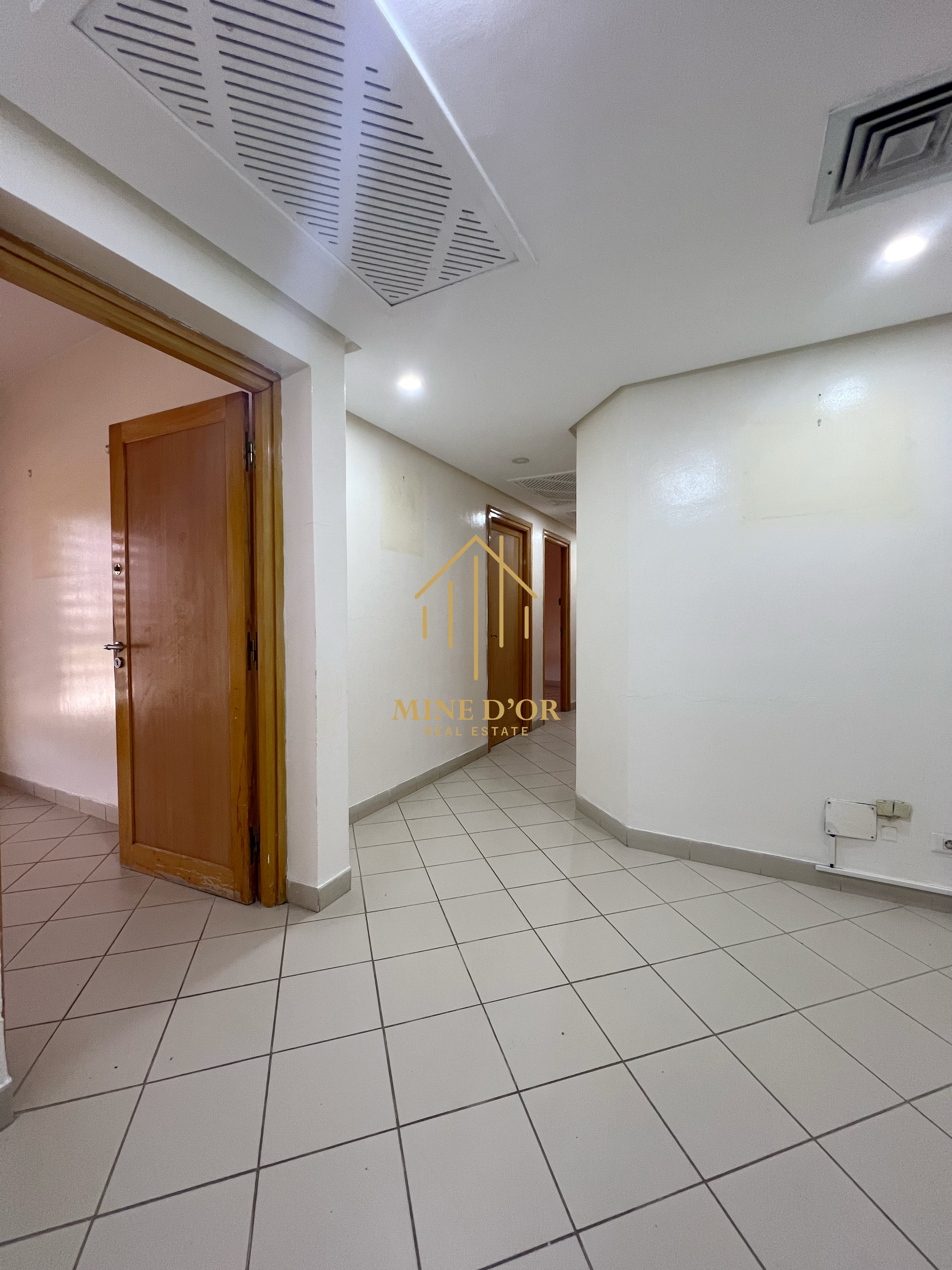 Bab Bhar&nbsp;Montplaisir&nbsp;Bureaux & Commerces&nbsp;Bureau&nbsp;Divers bureaux h2 h3 h4 � montplaisir
