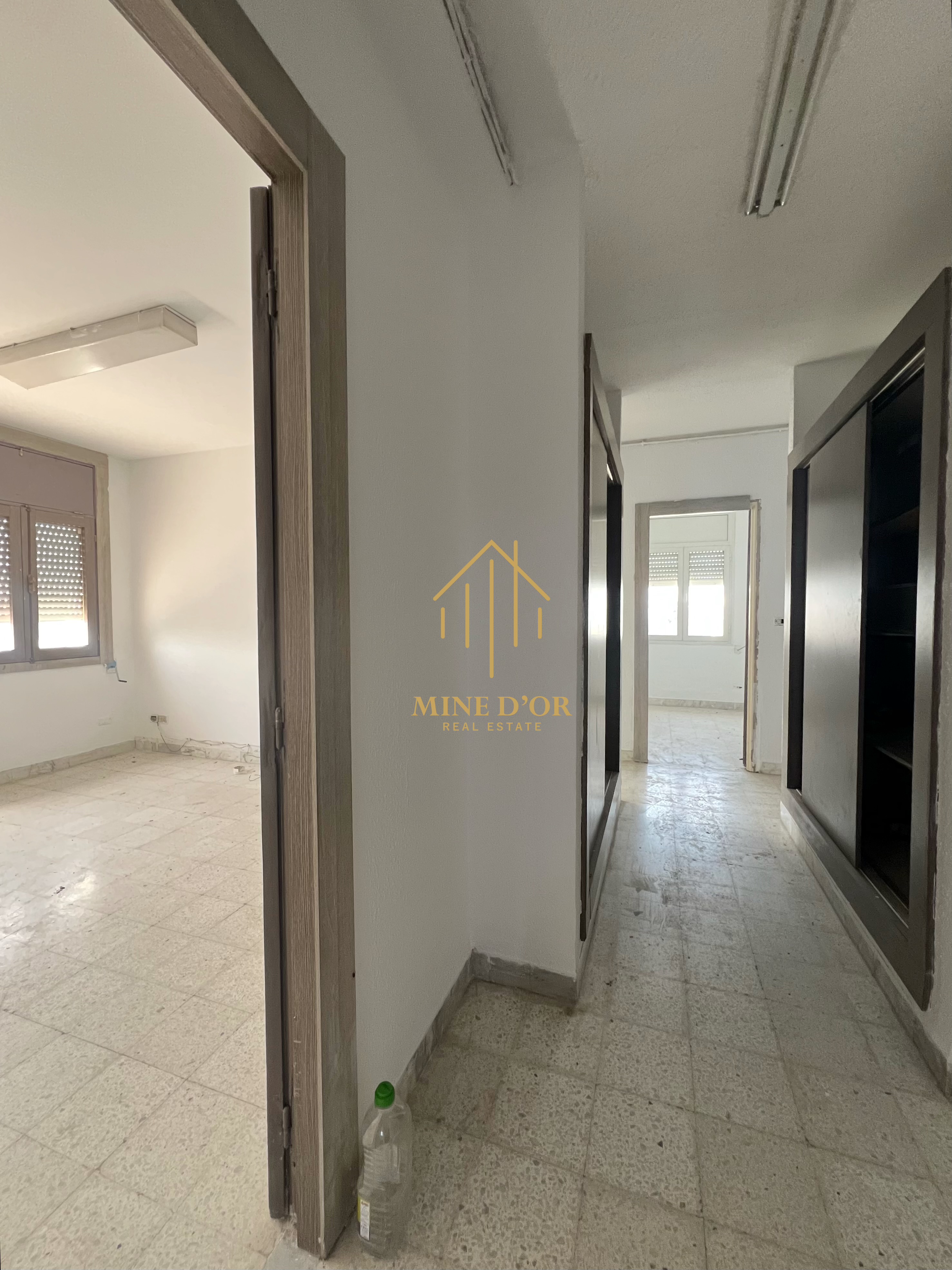Bab Bhar&nbsp;Montplaisir&nbsp;Bureaux & Commerces&nbsp;Bureau&nbsp;Bureau en h4 a kheireddine pacha montplaisir