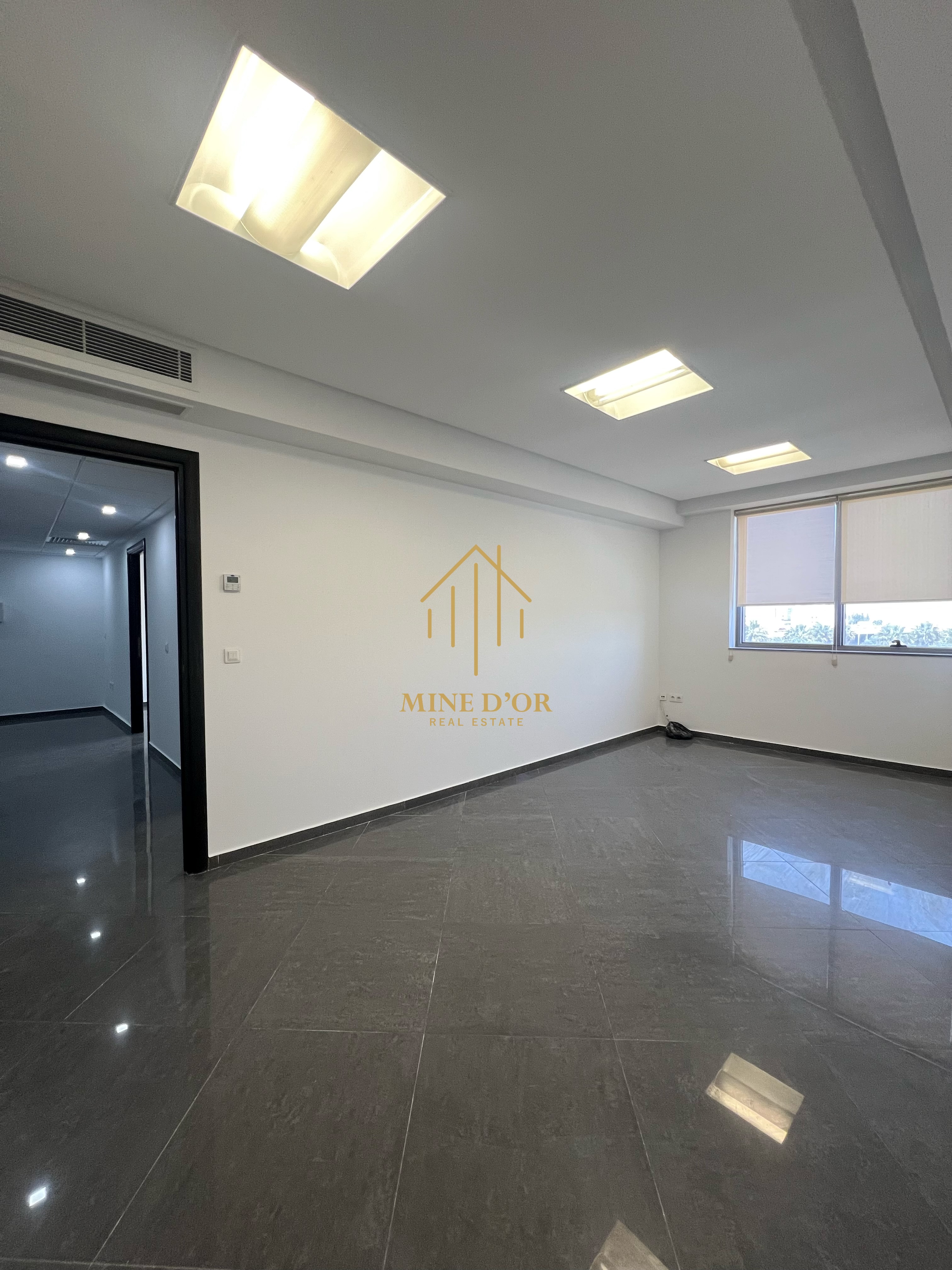 Cite El Khadra&nbsp;Zone urbaine nord&nbsp;Bureaux & Commerces&nbsp;Bureau&nbsp;Bureau h3 haut standing au centre urbain nord