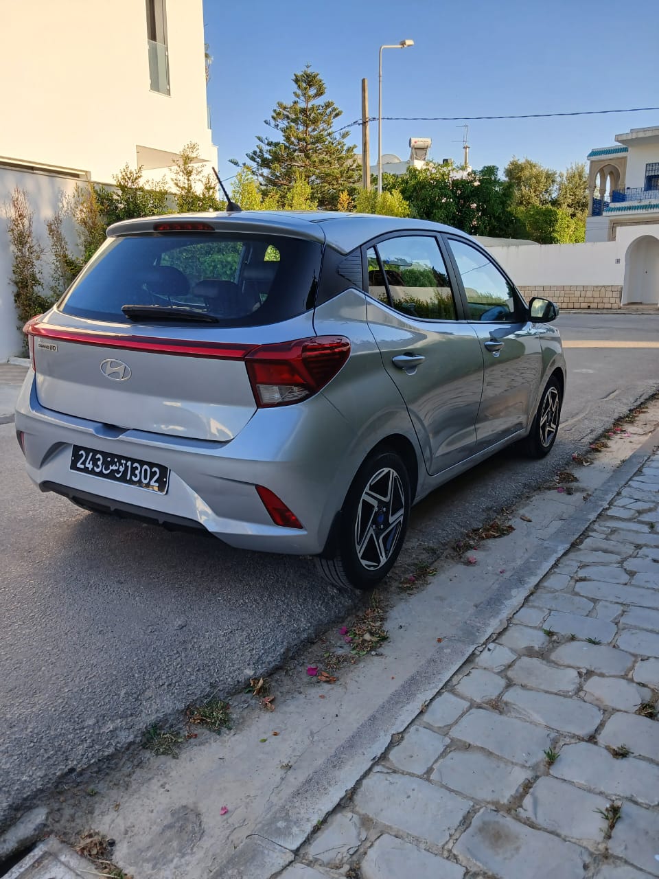 El Menzah&nbsp;El Menzah 1&nbsp;Hyundai&nbsp;Autre Mod�le&nbsp;Faible kilom�trage
