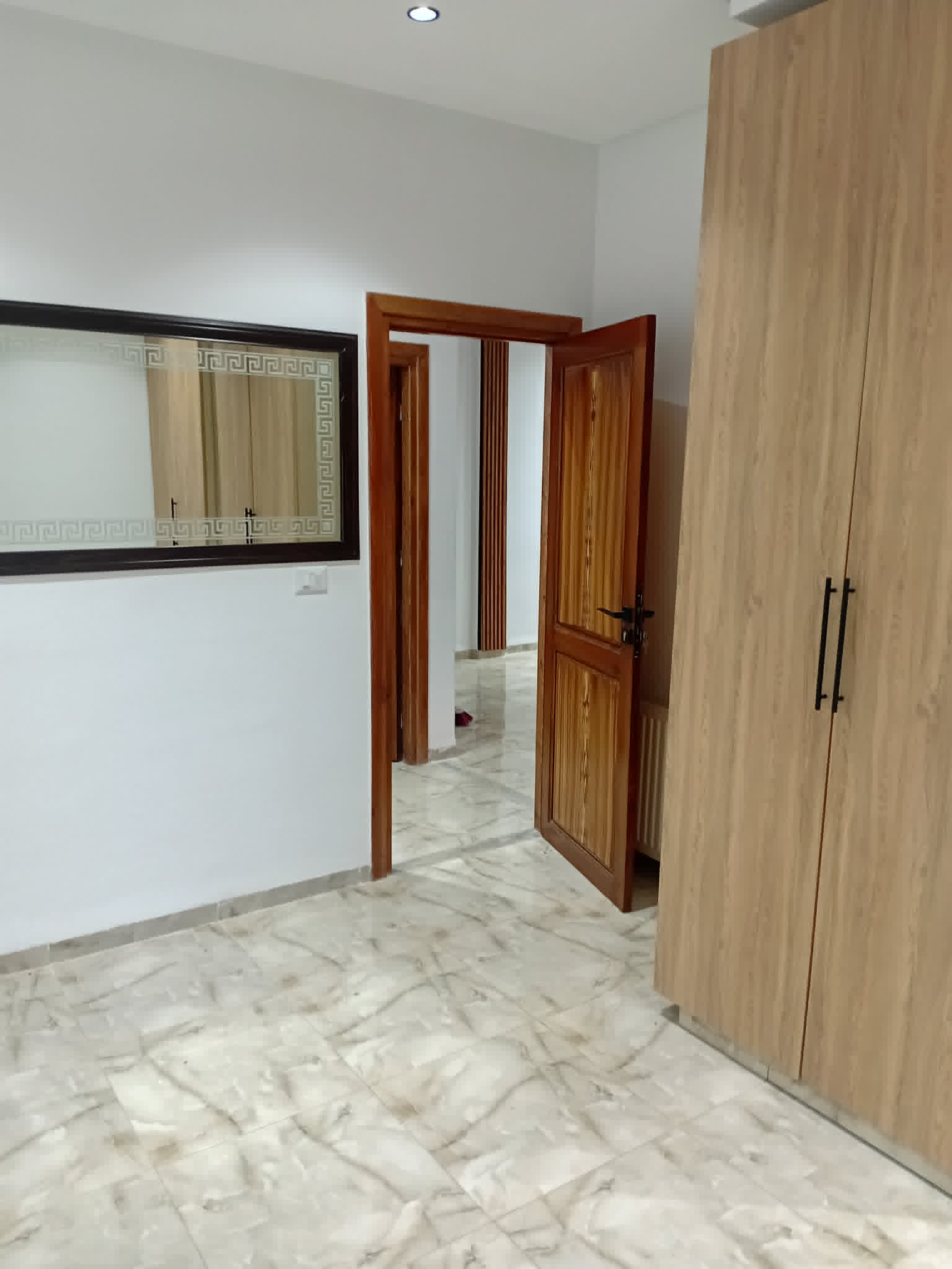 Sousse Jaouhara&nbsp;Khezama Ouest&nbsp;Location&nbsp;Appart. 3 pi�ces&nbsp;Superbe appartement s3 lumineux  khzema sousse