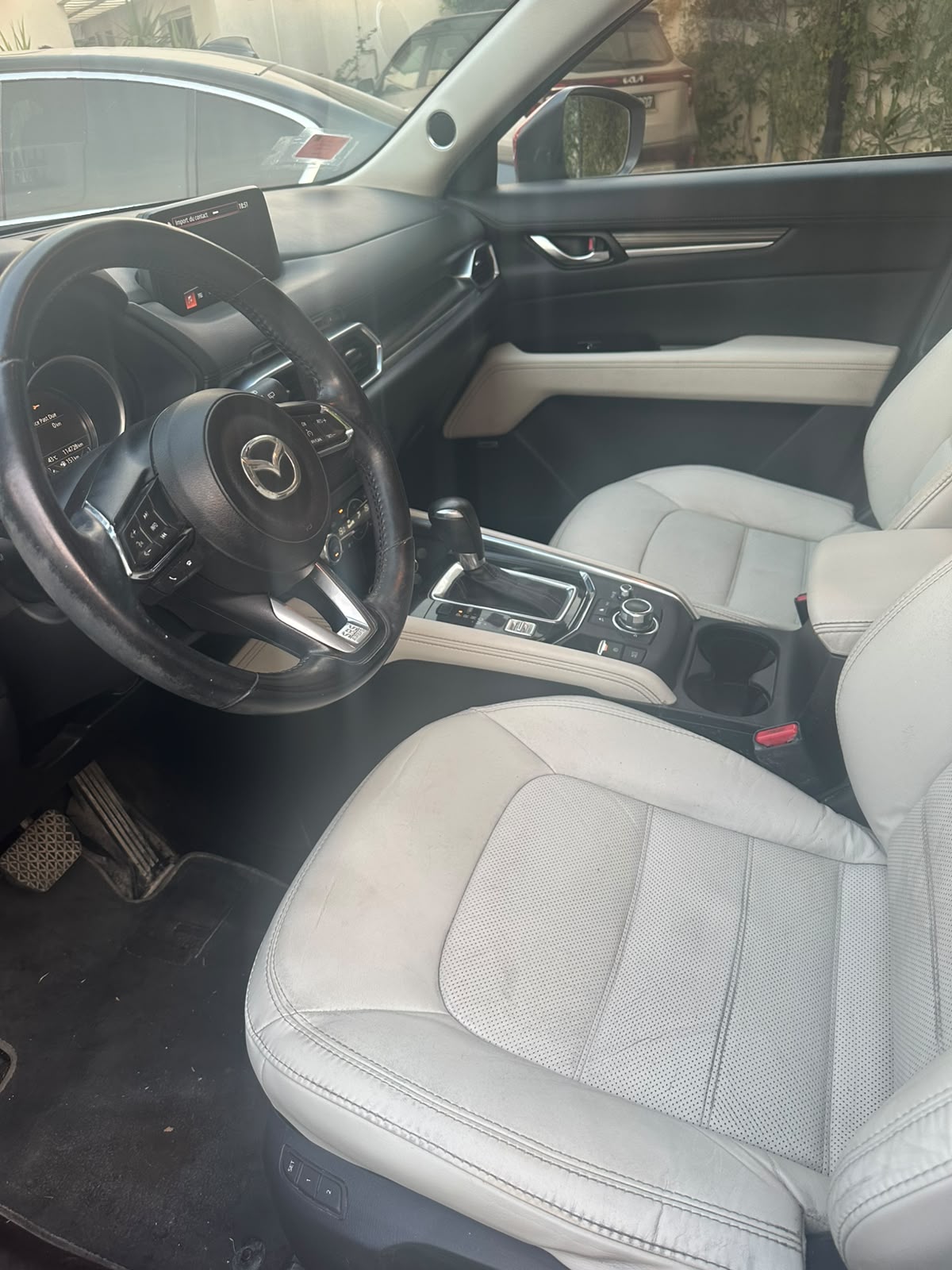 La Soukra&nbsp;Chotrana 2&nbsp;Mazda&nbsp;Mazda 5&nbsp;Mazda cx5 en excellente etat