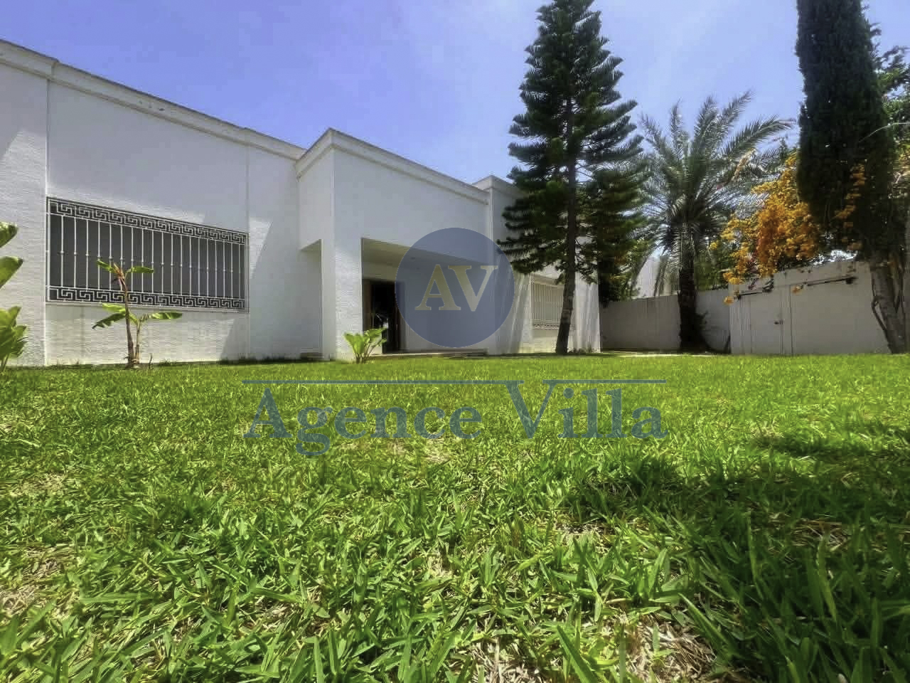 La Soukra&nbsp;Chotrana 2&nbsp;Location&nbsp;Maisons&nbsp;Une villa s5 avec piscine � la soukra chotrana 2