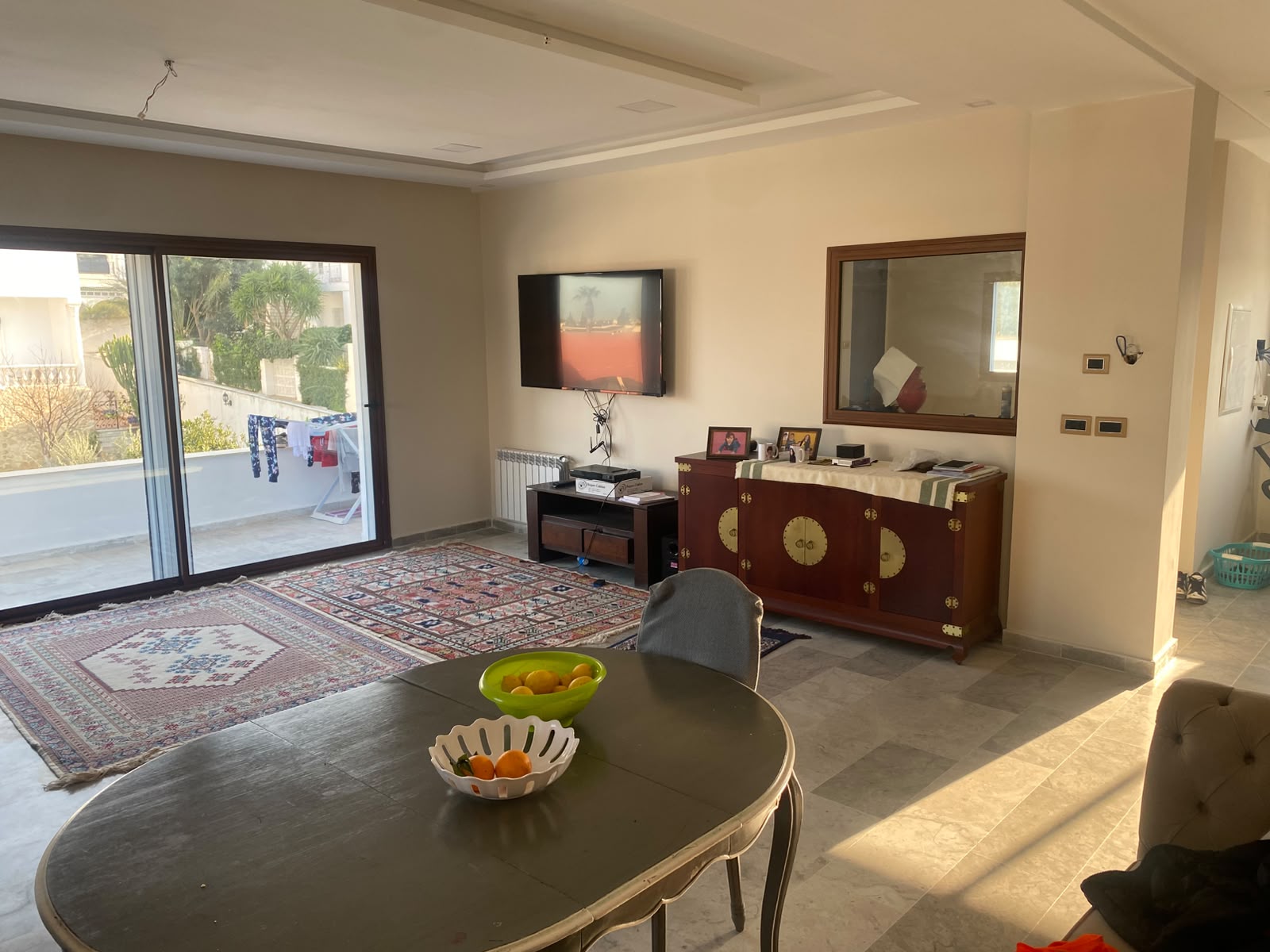 El Menzah&nbsp;Mutuelle Ville&nbsp;Location&nbsp;Appart. 5 pi�ces+&nbsp;Etage villa a cote du pmf mutuelleville tunis